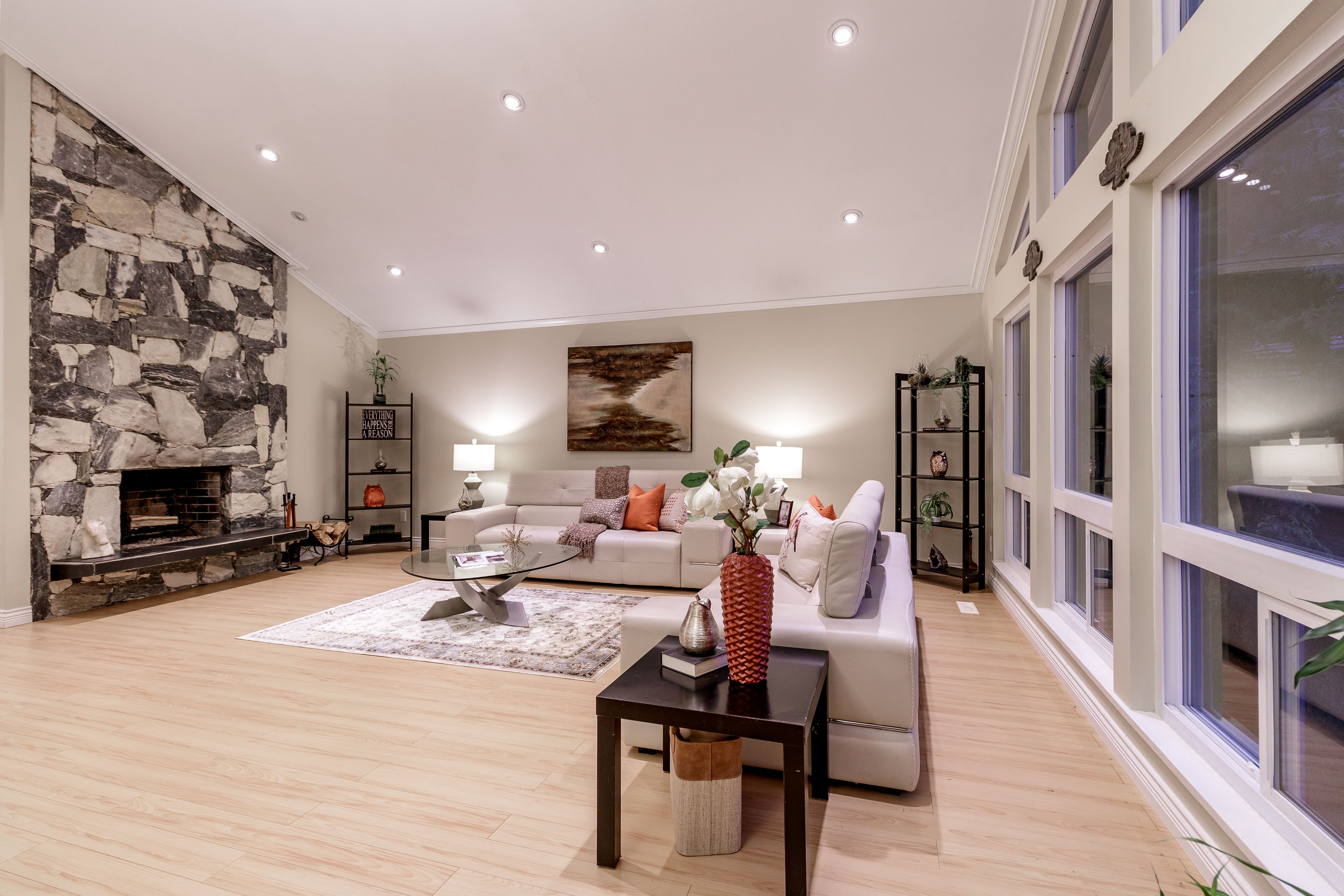 5692 White Pine Lane, North Vancouver 11