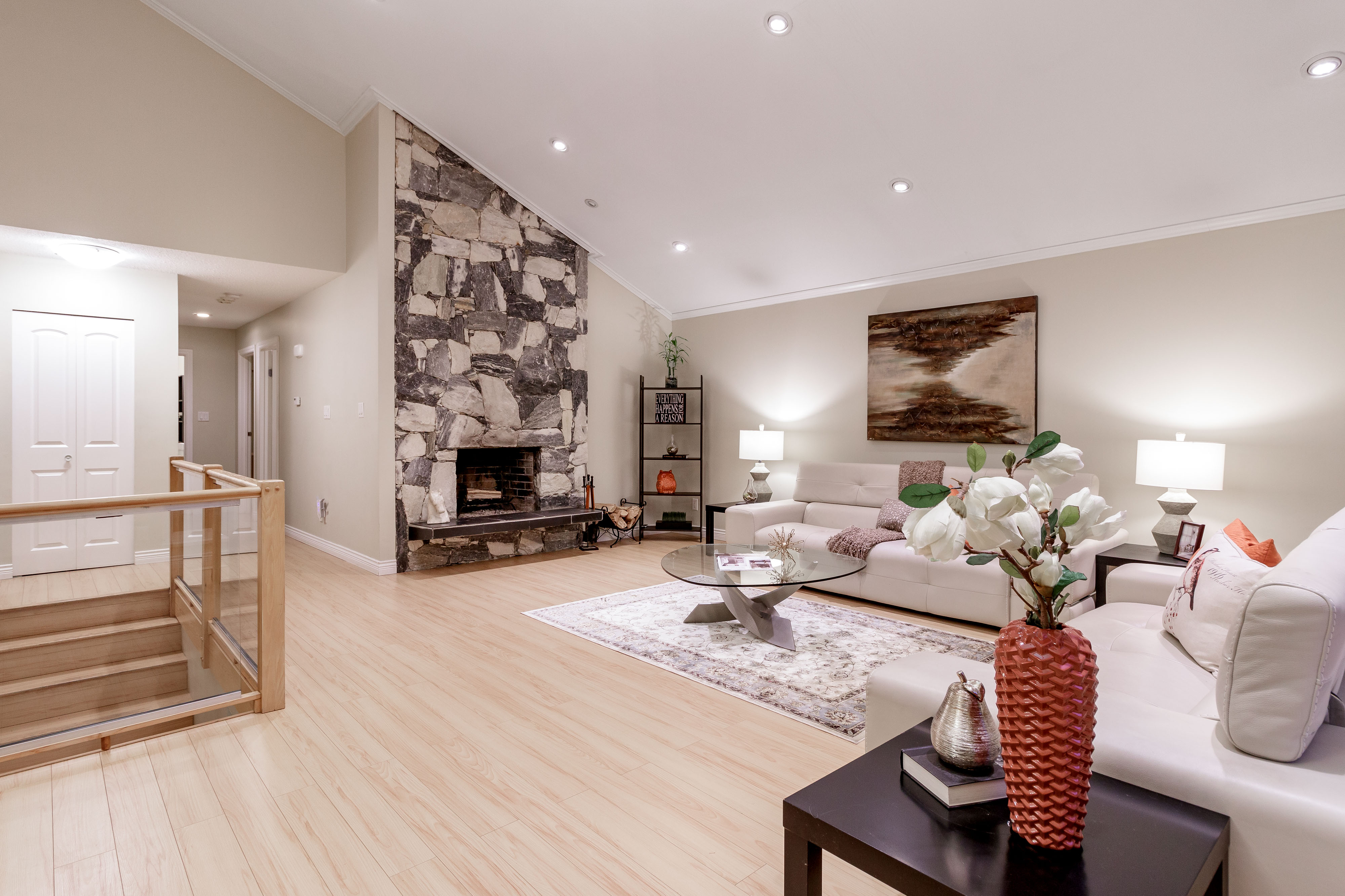 5692 White Pine Lane, North Vancouver 12