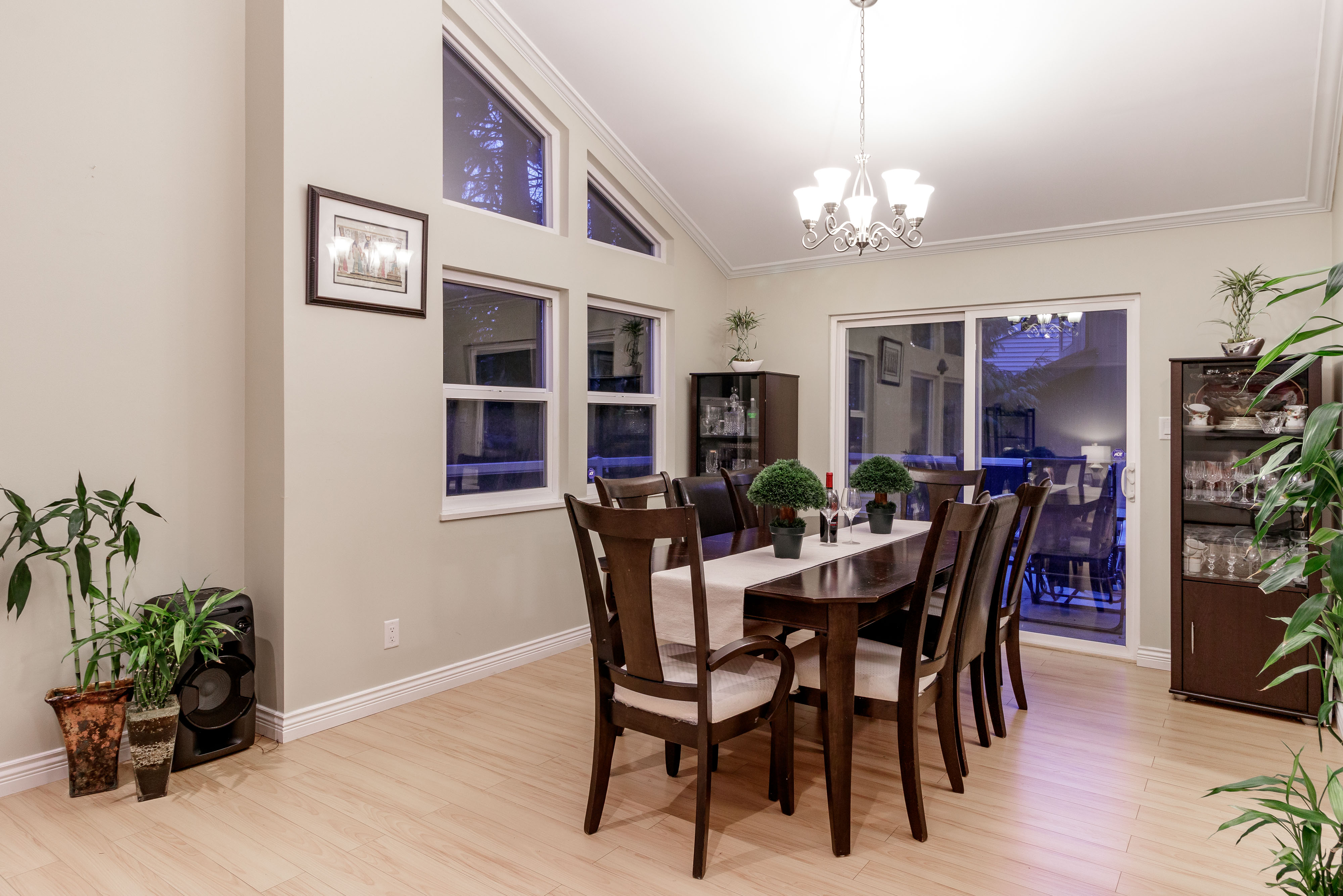5692 White Pine Lane, North Vancouver 17
