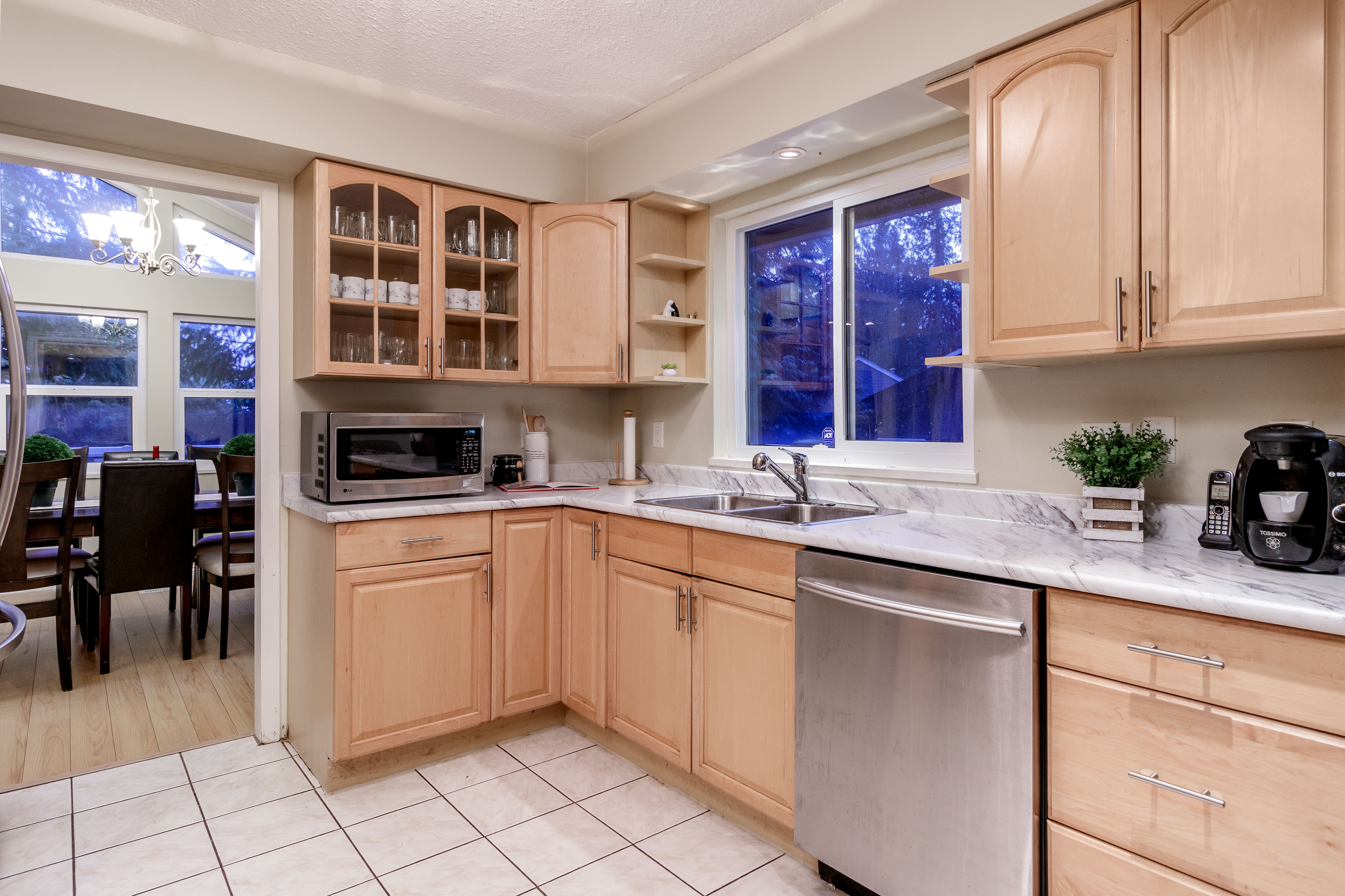 5692 White Pine Lane, North Vancouver 20