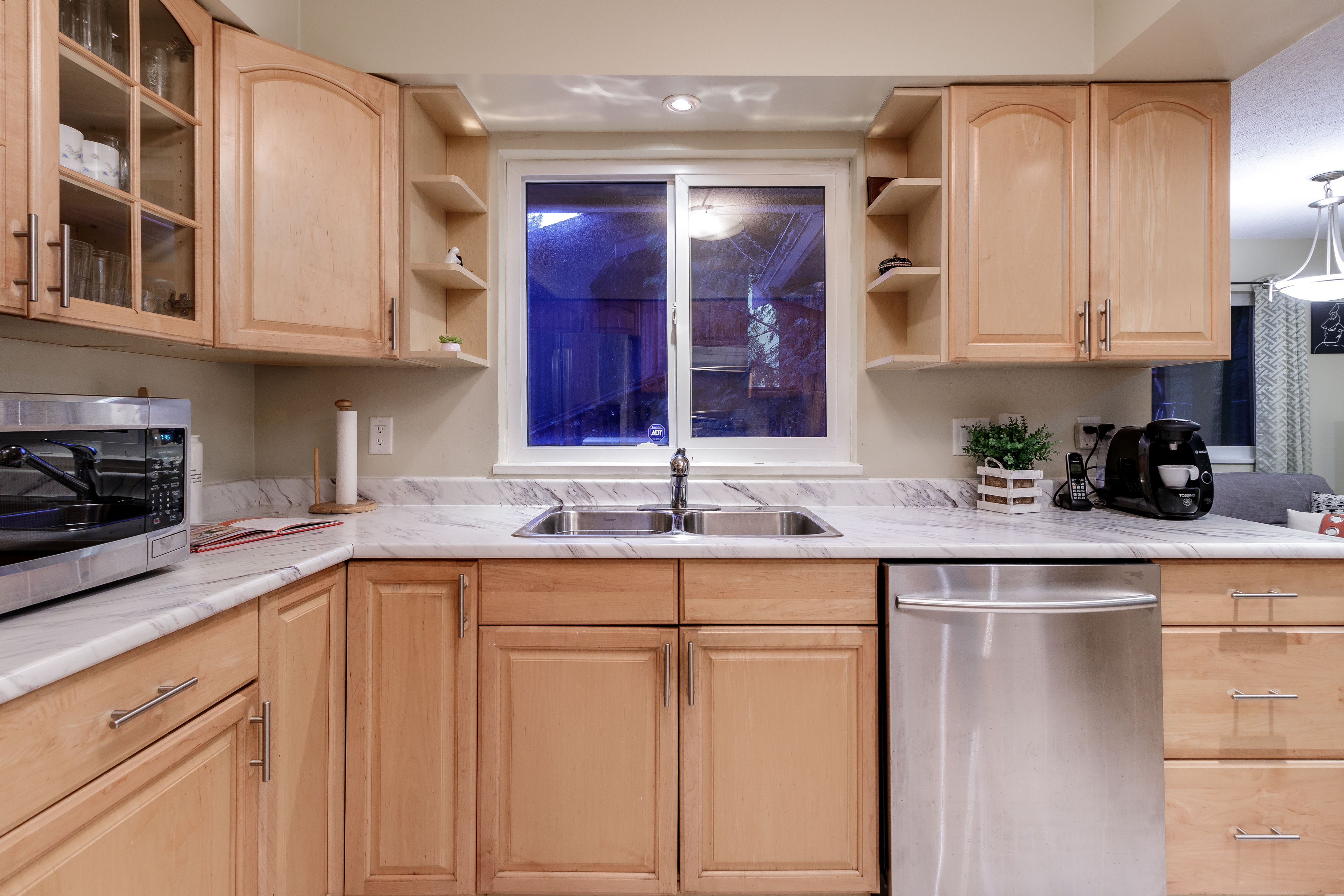 5692 White Pine Lane, North Vancouver 21
