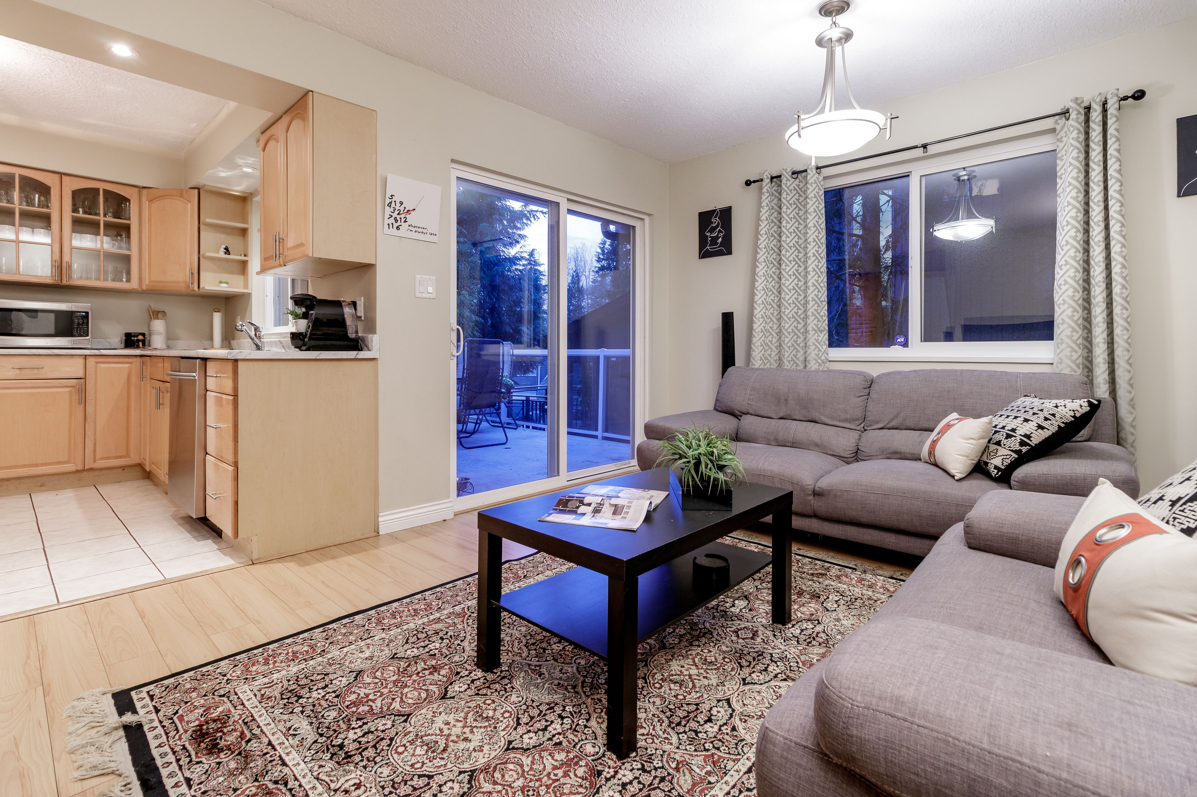 5692 White Pine Lane, North Vancouver 26
