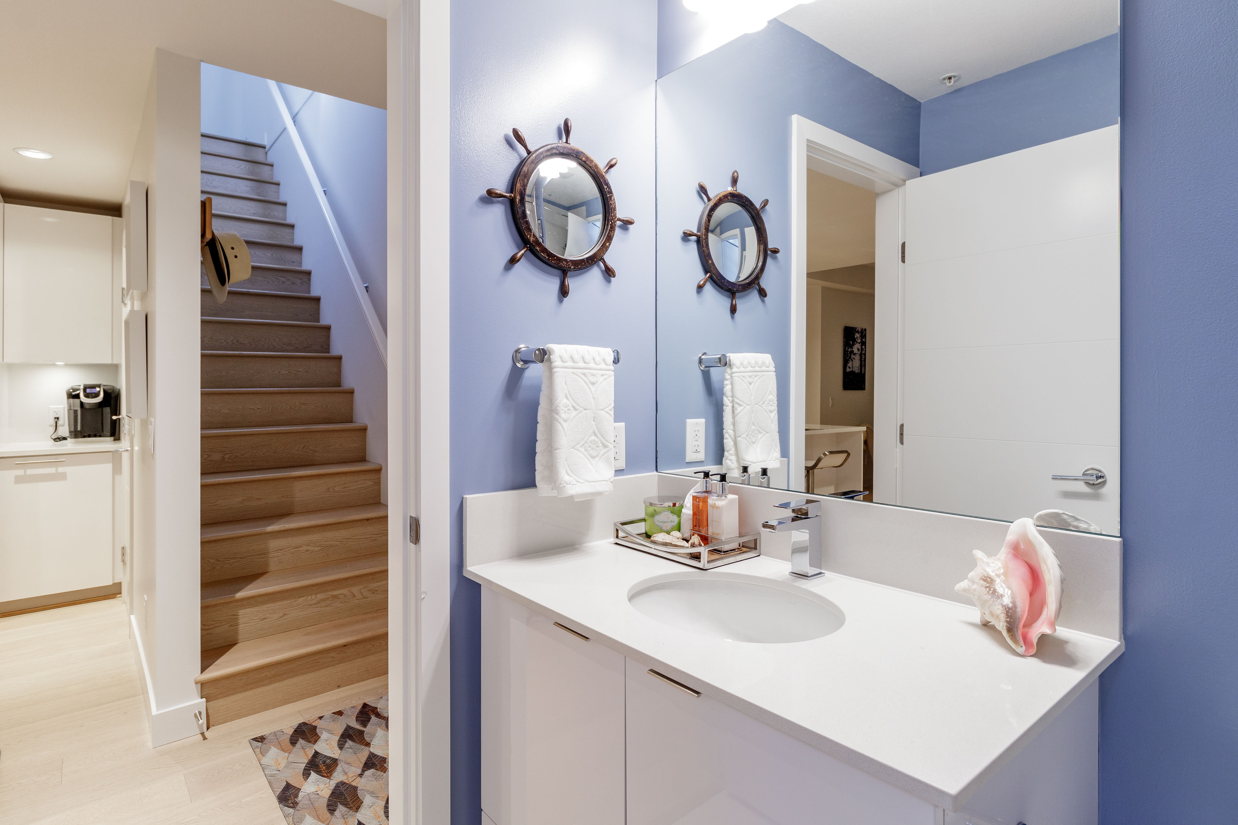 #628 - 723 W 3rd St, North Vancouver 24