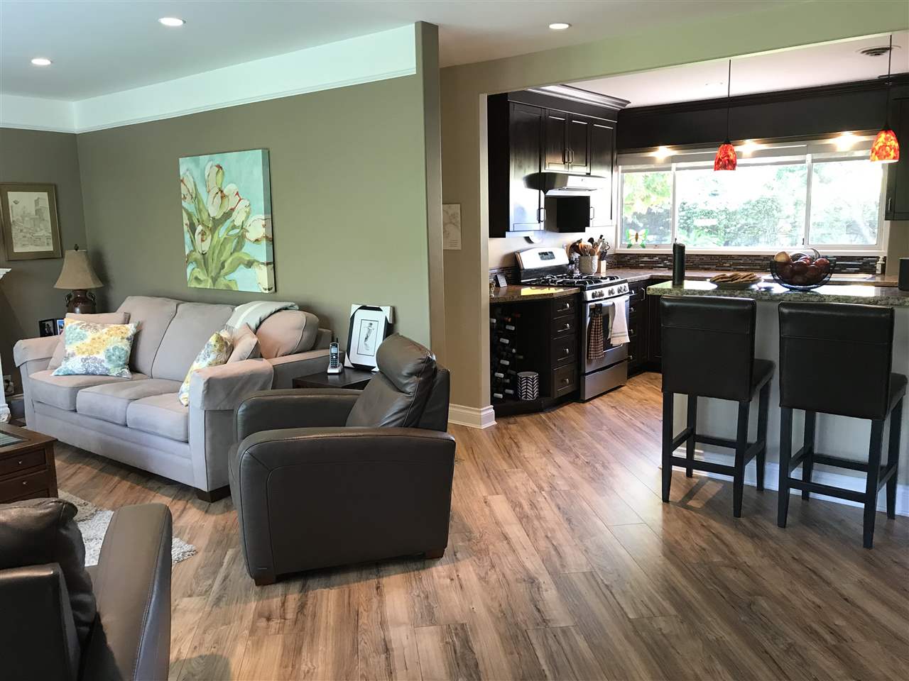 1329 Cottonwood Place, North Vancouver 4