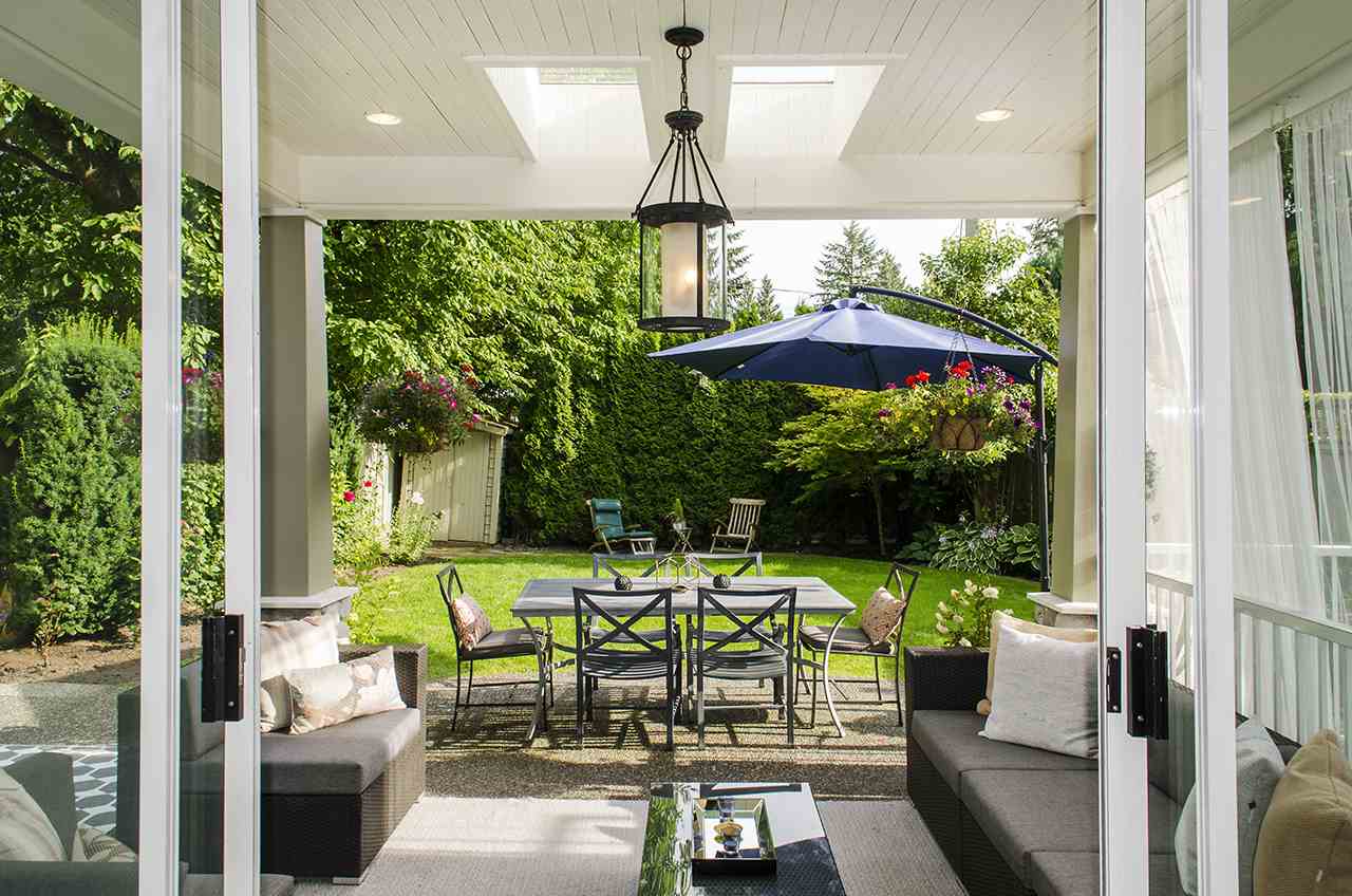 1057 Canyon Blvd, North Vancouver 2