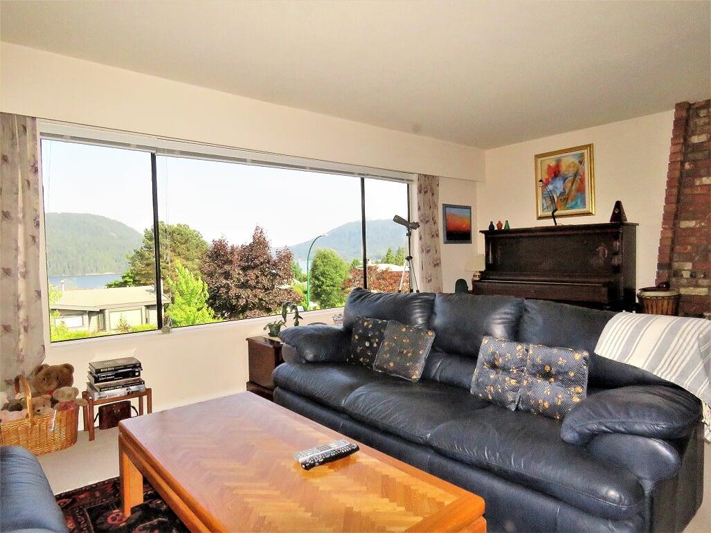 453 Felton Rd, North Vancouver 5