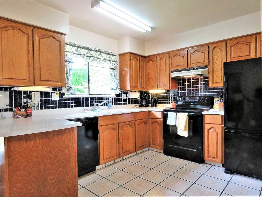 453 Felton Rd, North Vancouver 4