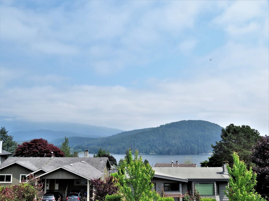 453 Felton Rd, North Vancouver 3