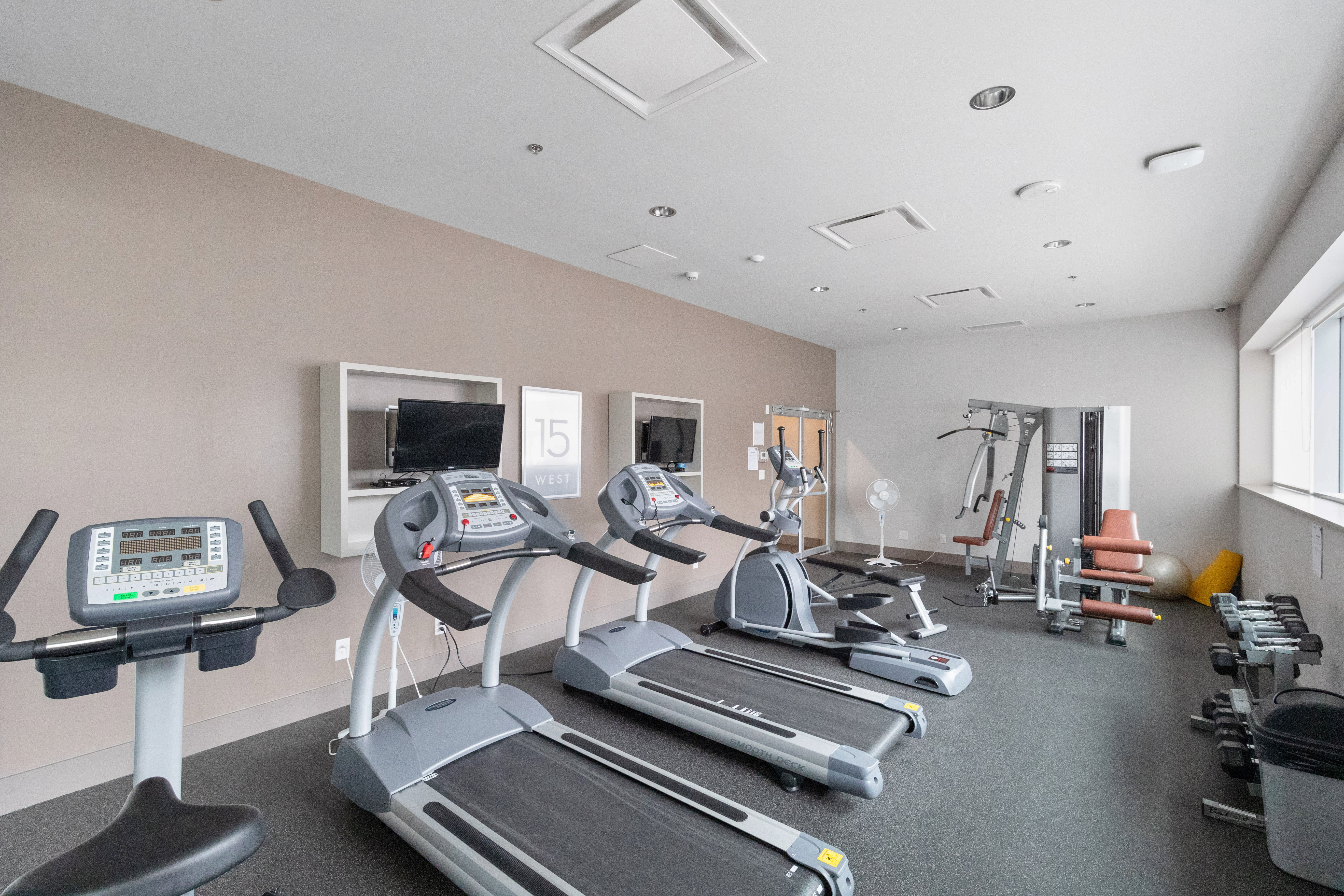 #1606 - 150 W 15th St, North Vancouver 37