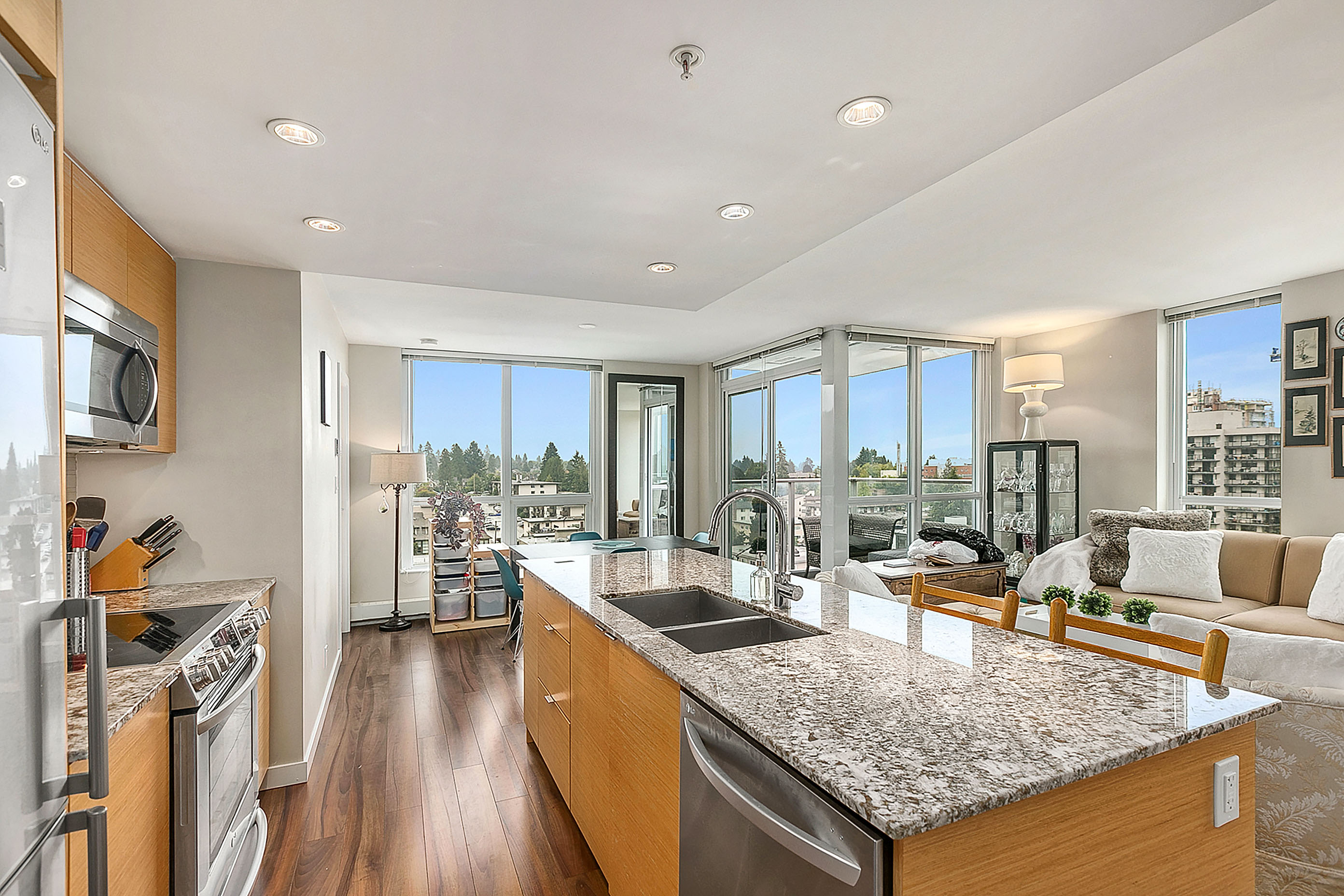 #1007 - 135 E 17th St, North Vancouver 16
