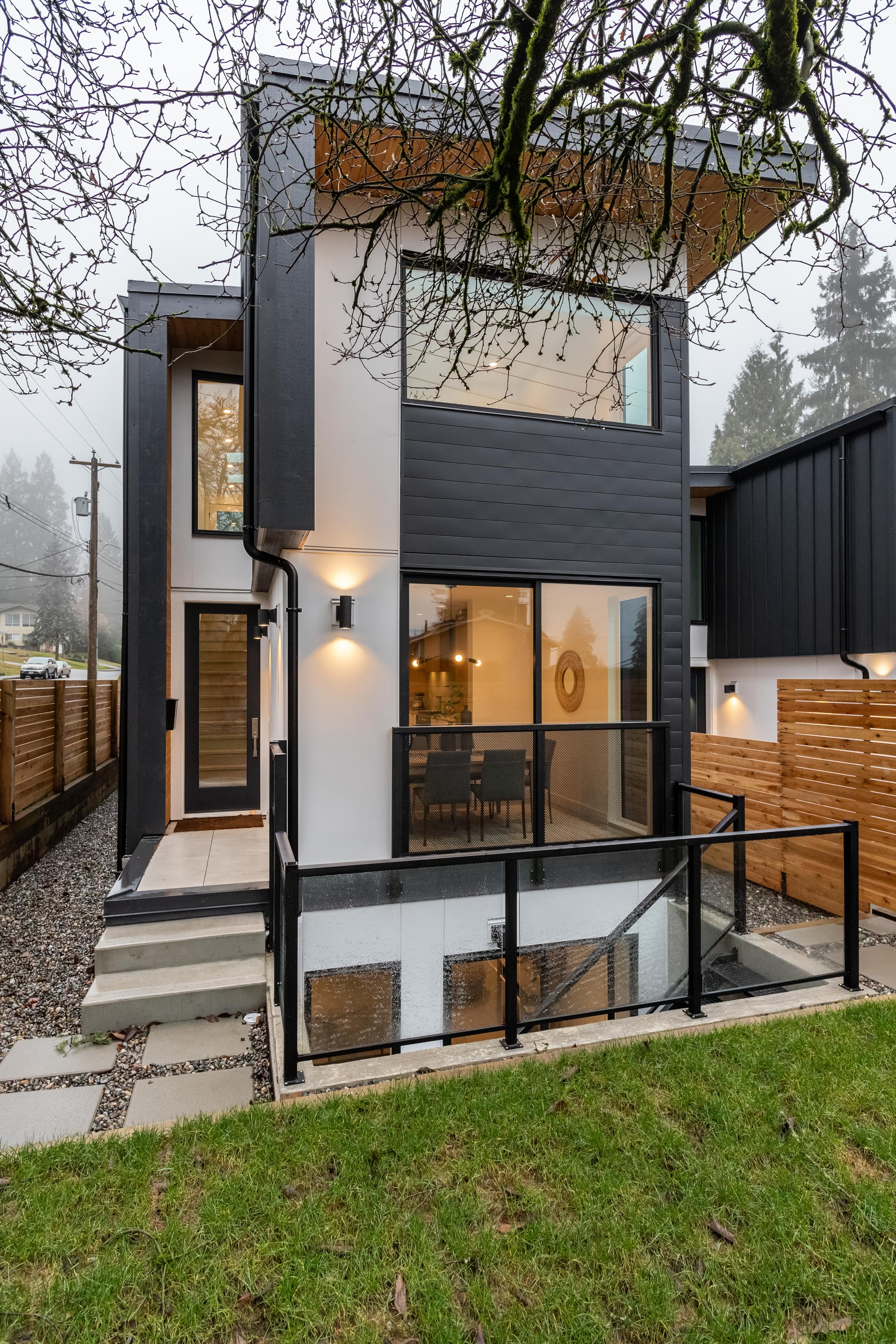 1032 Beaufort Road, North Vancouver 30