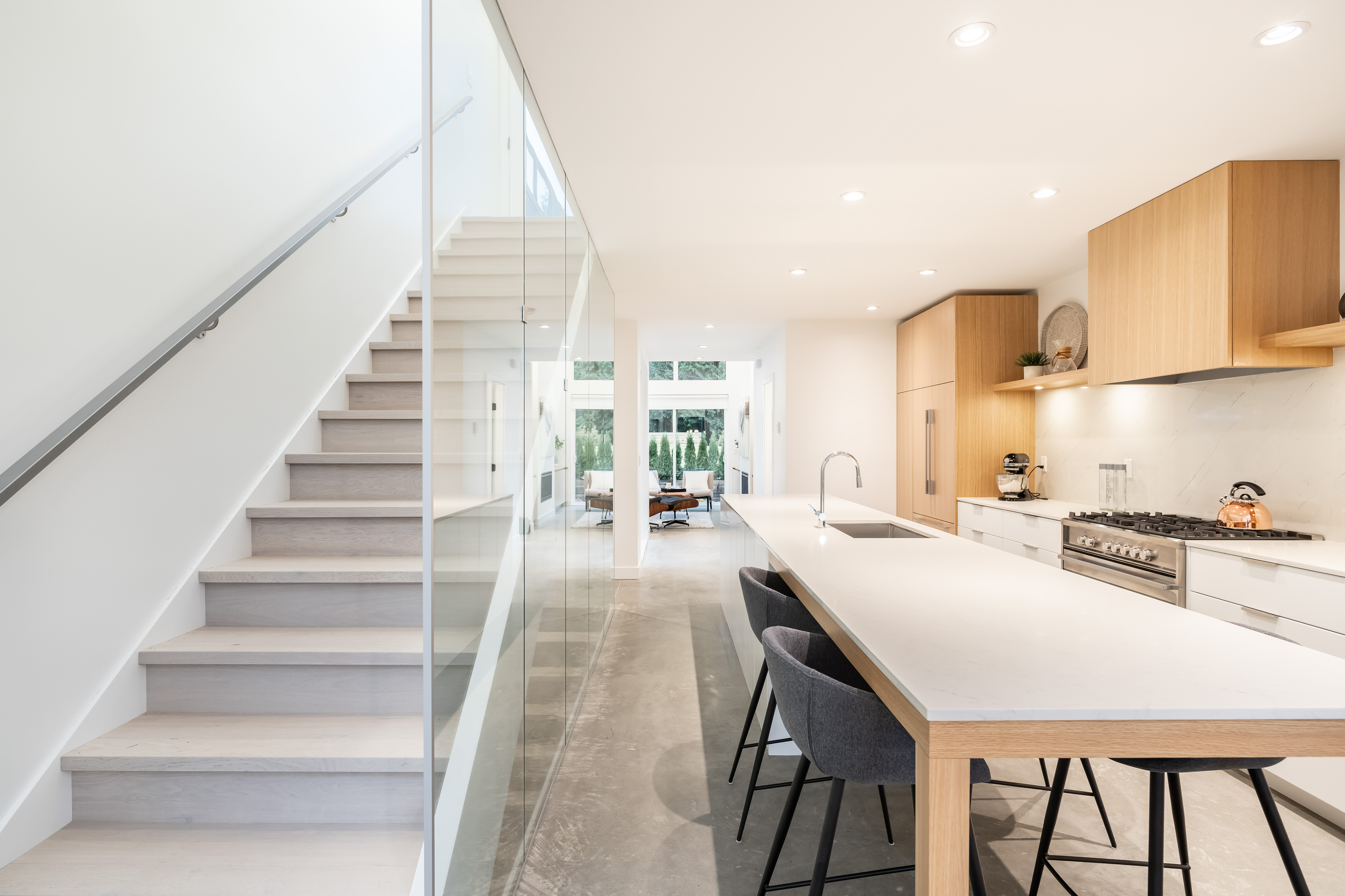 1032 Beaufort Road, North Vancouver 10