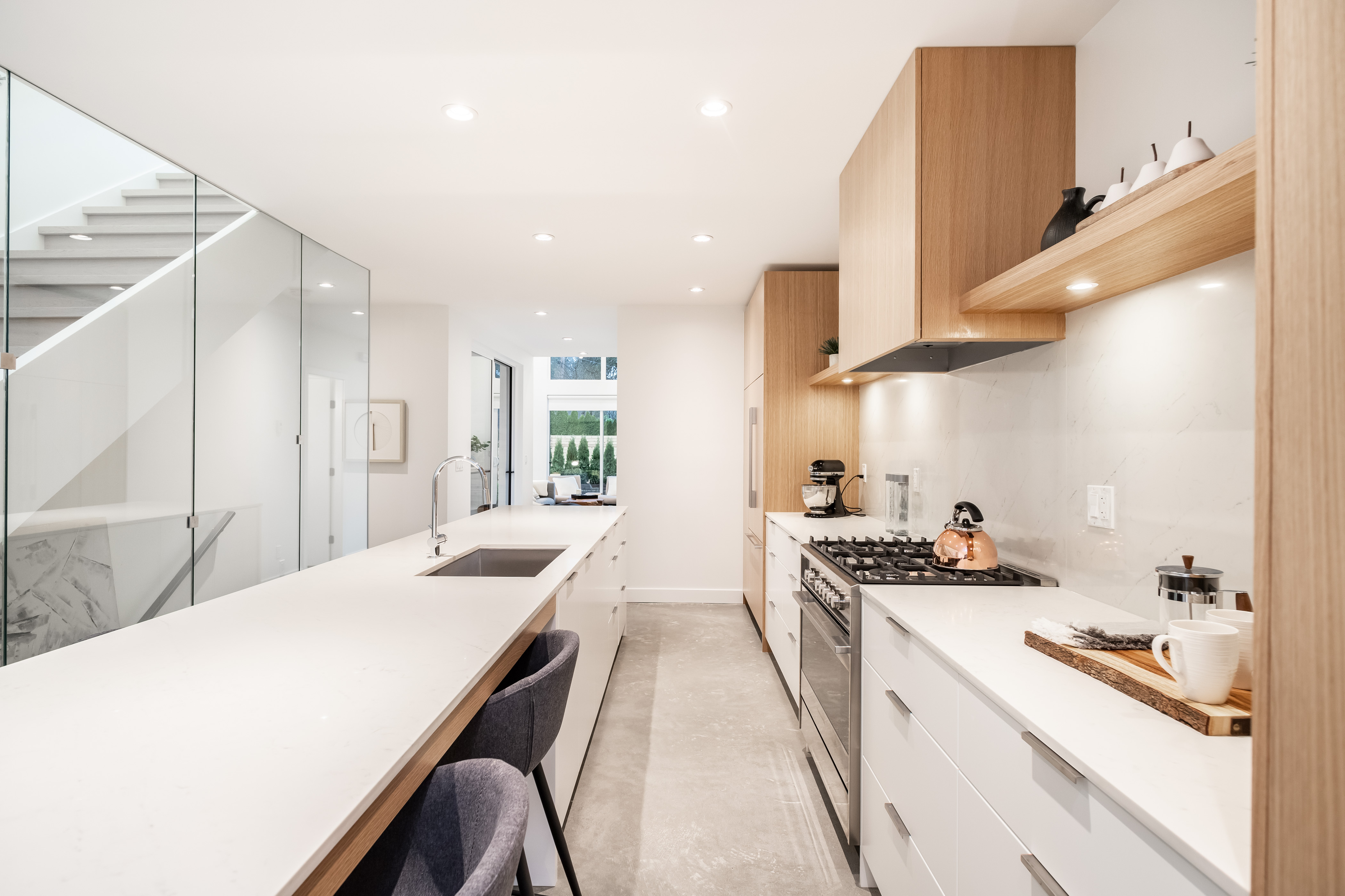 1032 Beaufort Road, North Vancouver 11
