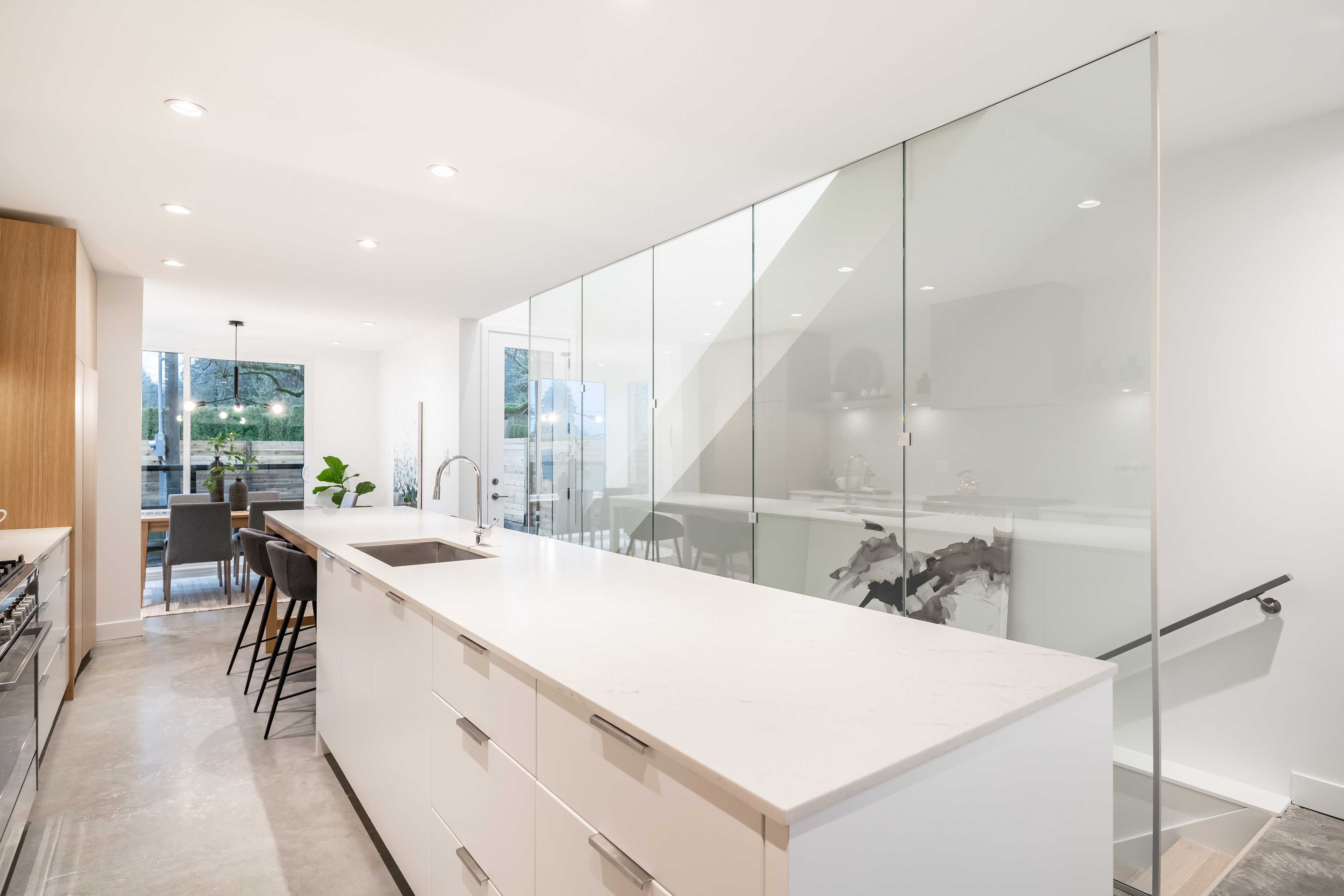 1032 Beaufort Road, North Vancouver 14