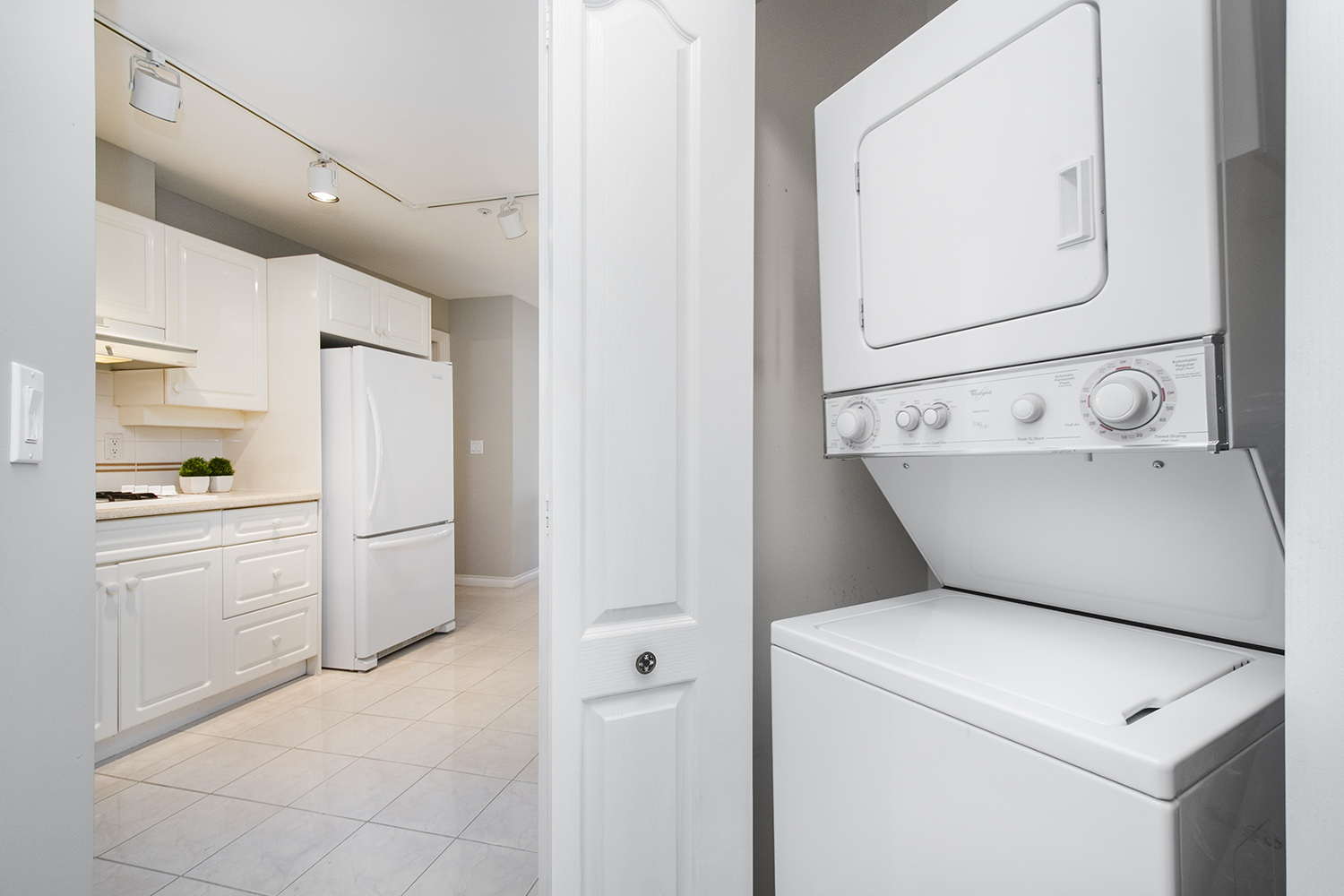 #204 - 3288 Capilano Crescent, North Vancouver 28
