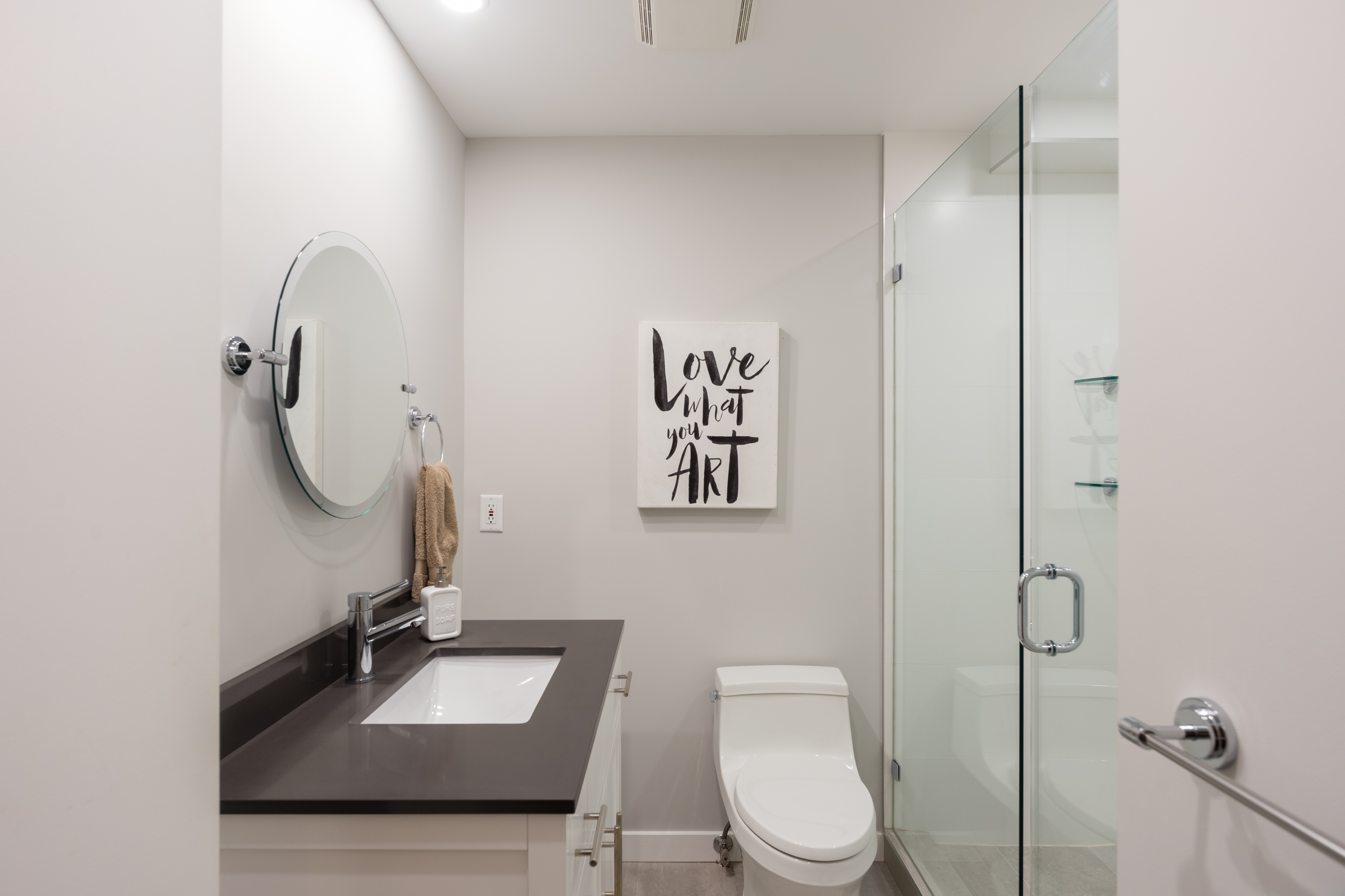 4275 St. Georges Ave, North Vancouver 38