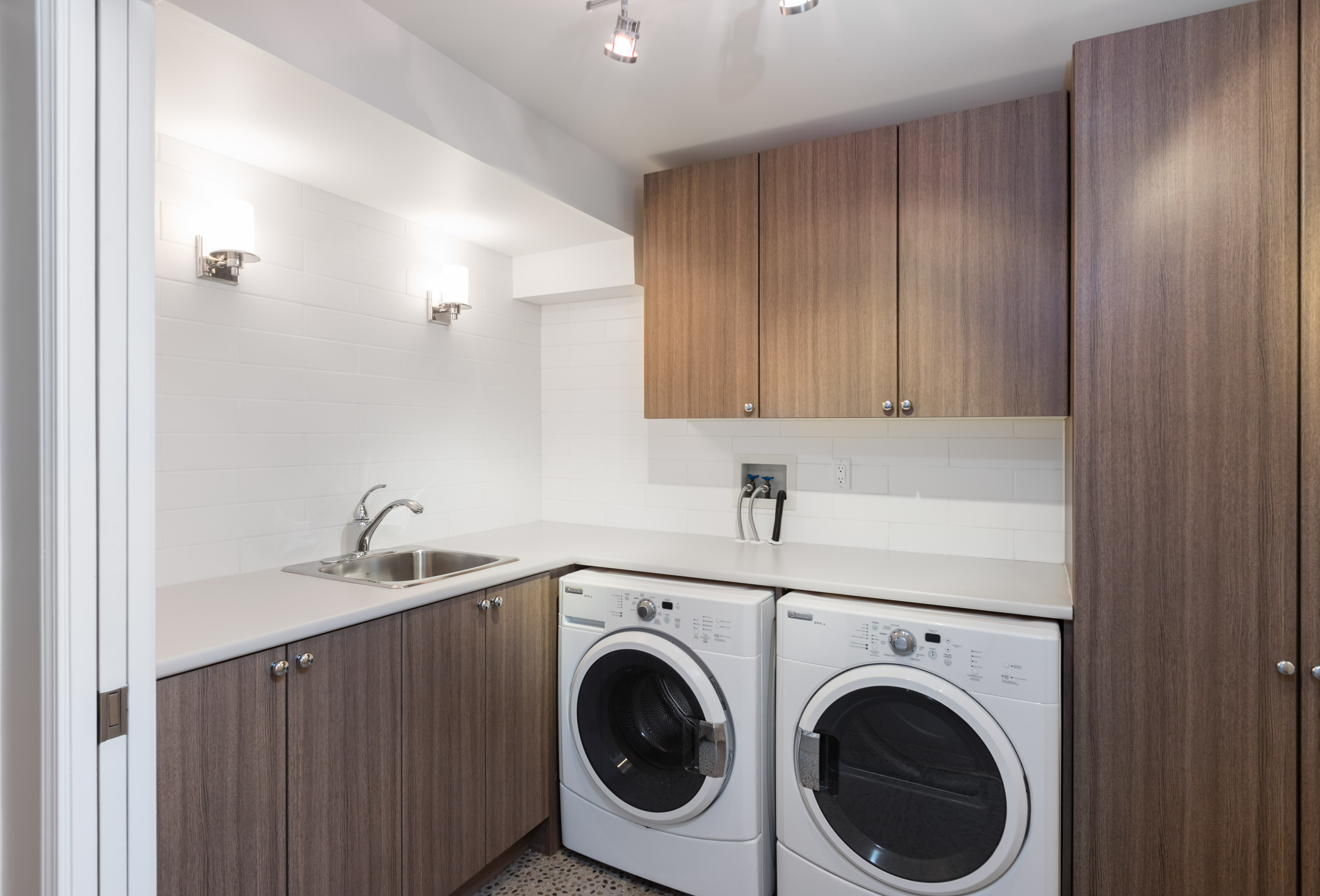 4275 St. Georges Ave, North Vancouver 43