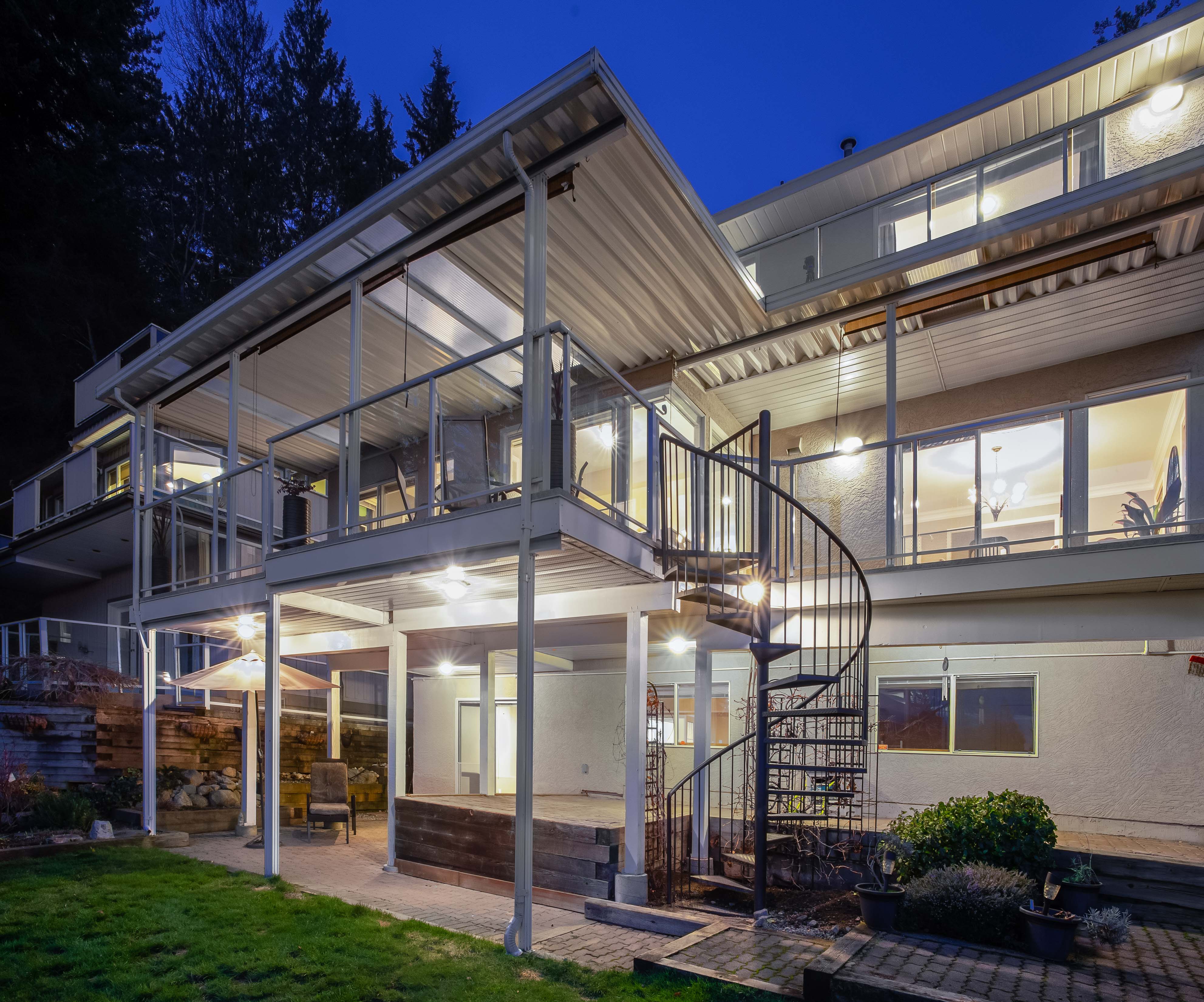 4275 St. Georges Ave, North Vancouver 44
