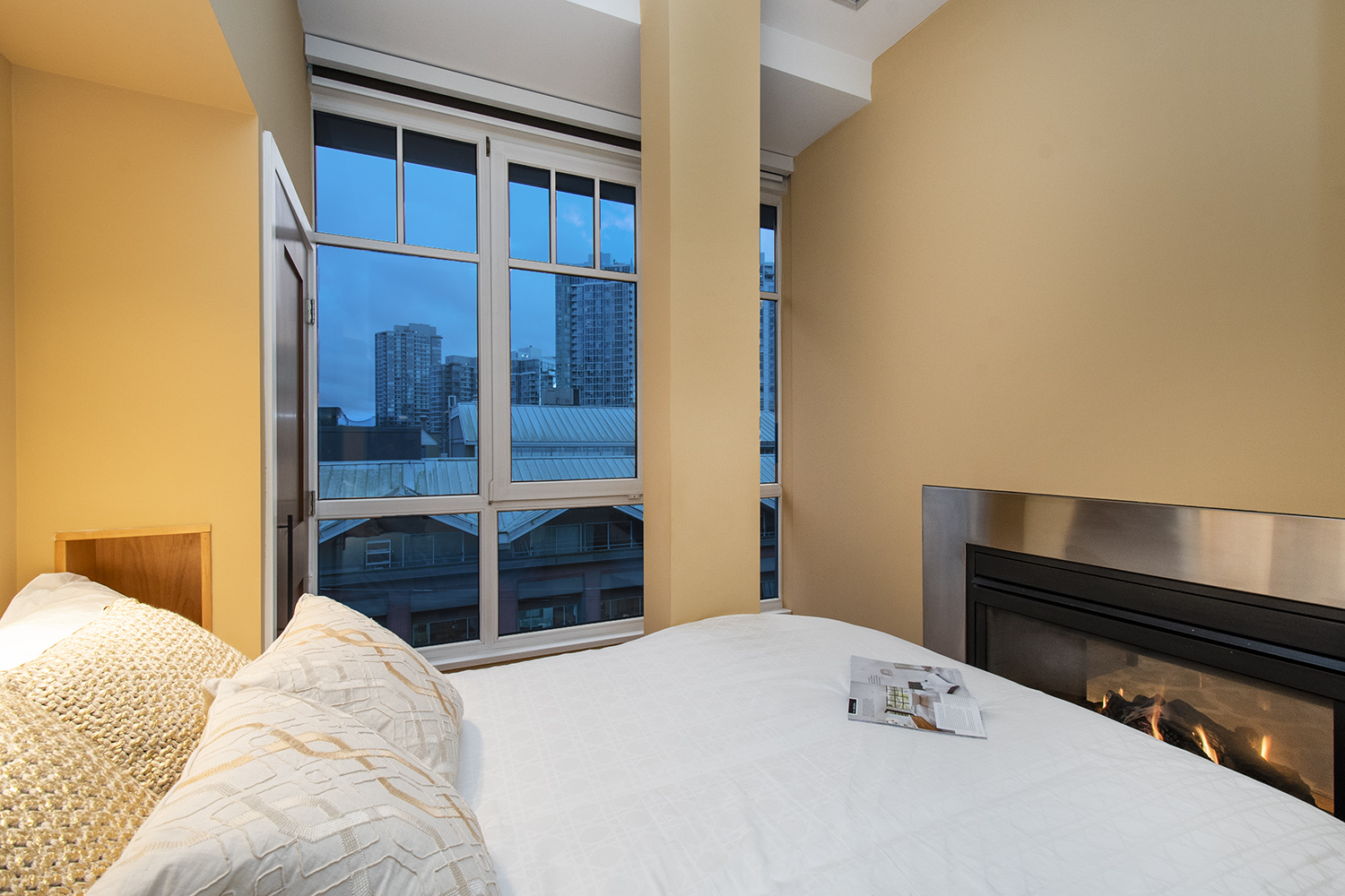 #604 - 1072 Hamilton St, Vancouver 14