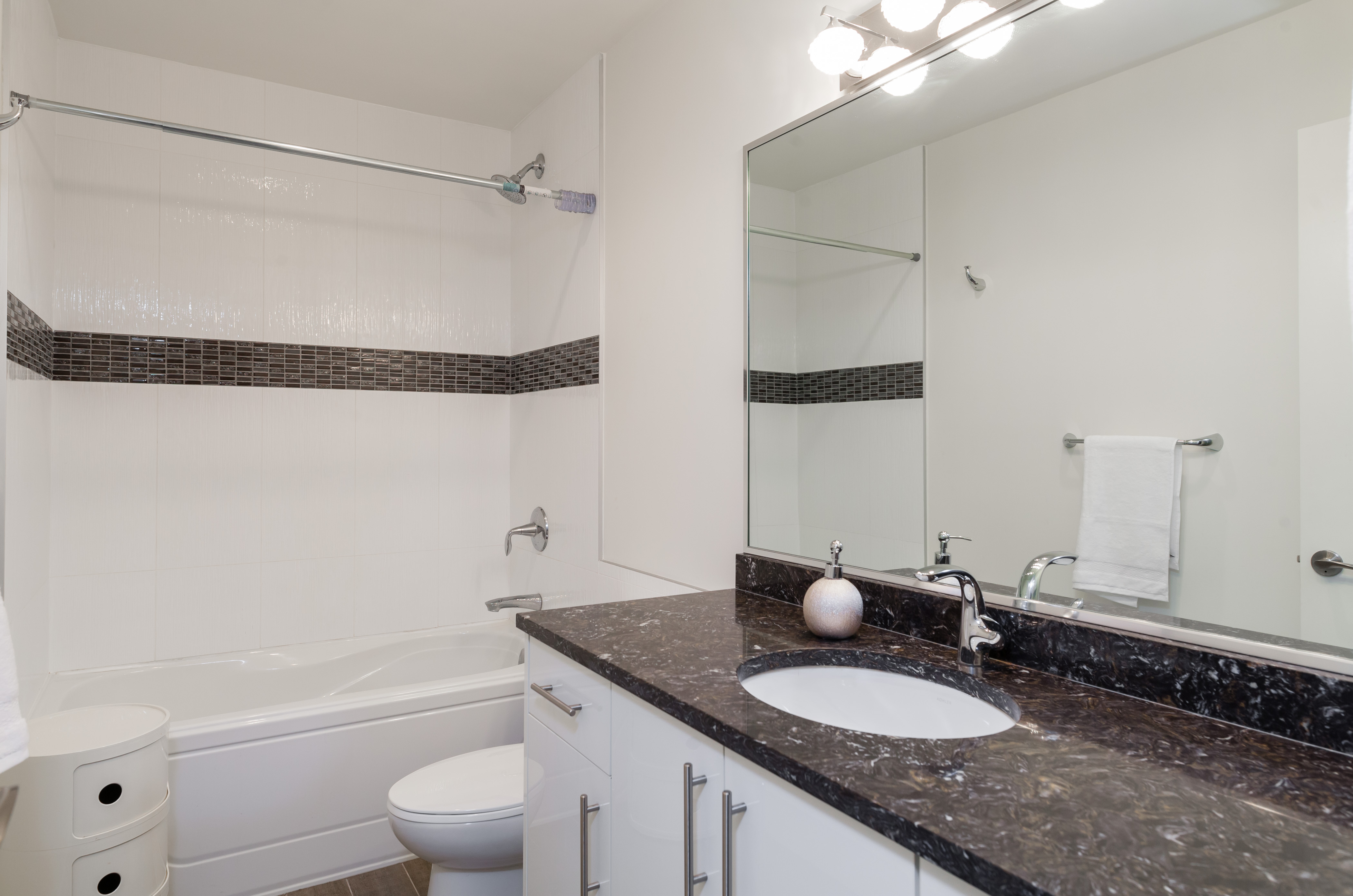 1079 Canyon Boulevard, North Vancouver 38