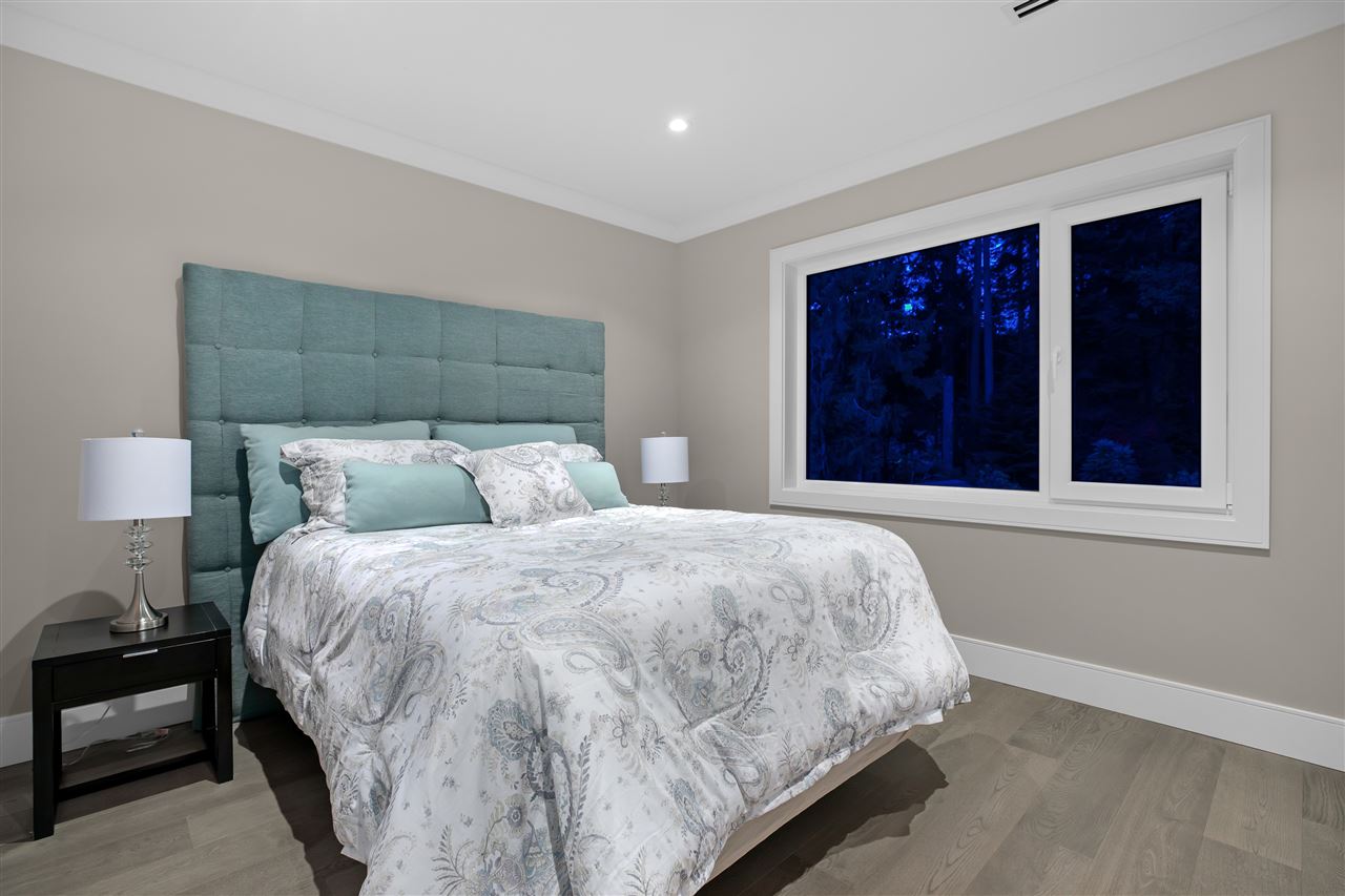 SOLD!! 968 Prospect Ave, North Vancouver 17