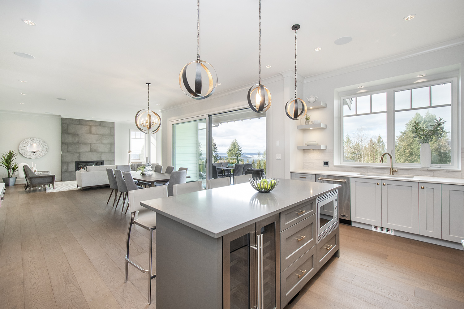 4355 Starlight Way, North Vancouver 25