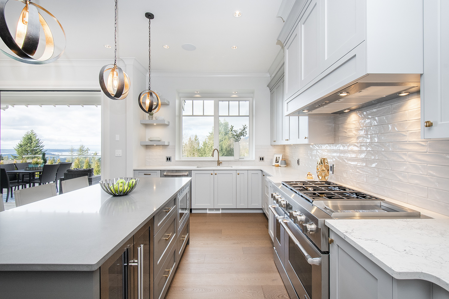 4355 Starlight Way, North Vancouver 26