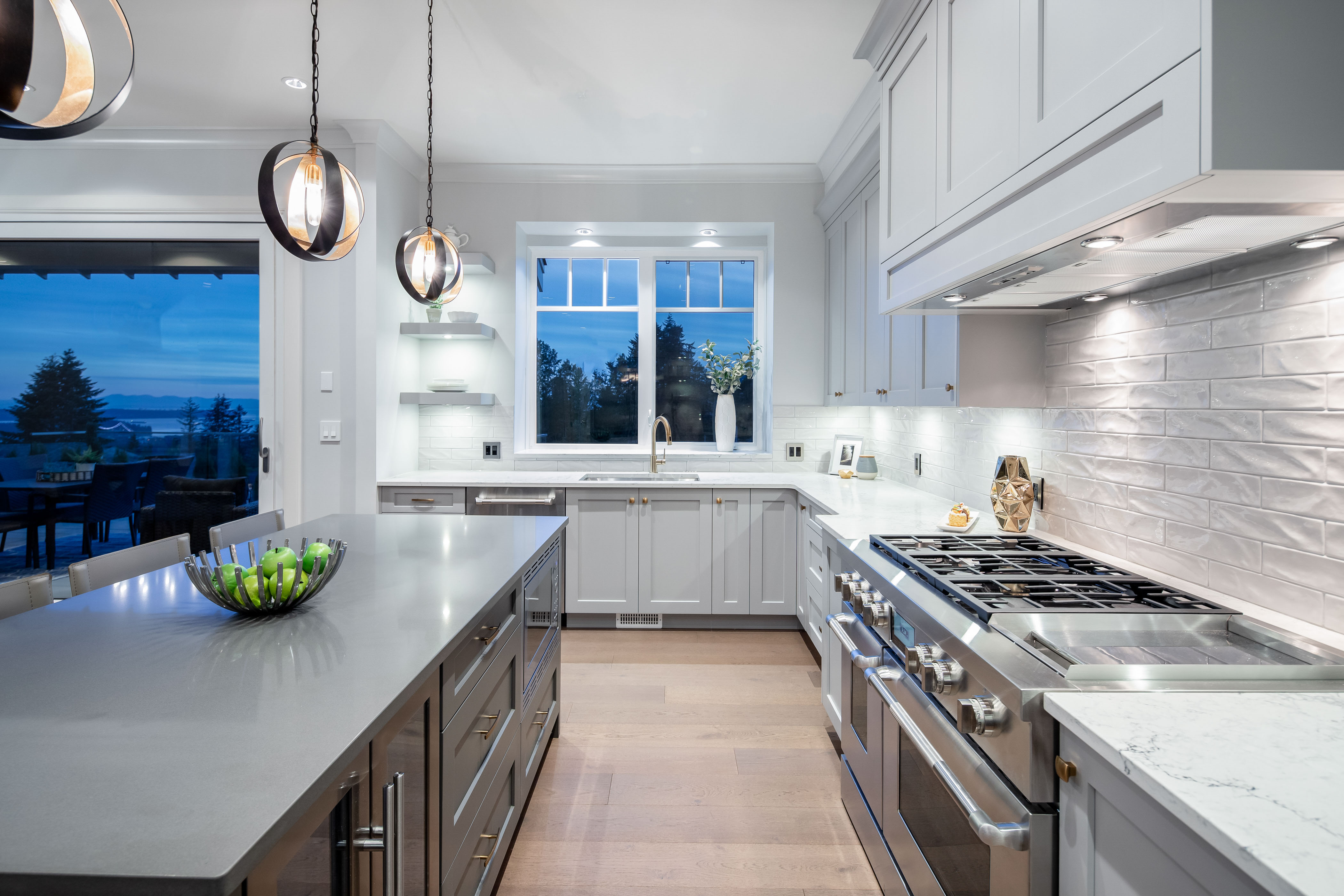 4355 Starlight Way, North Vancouver 29