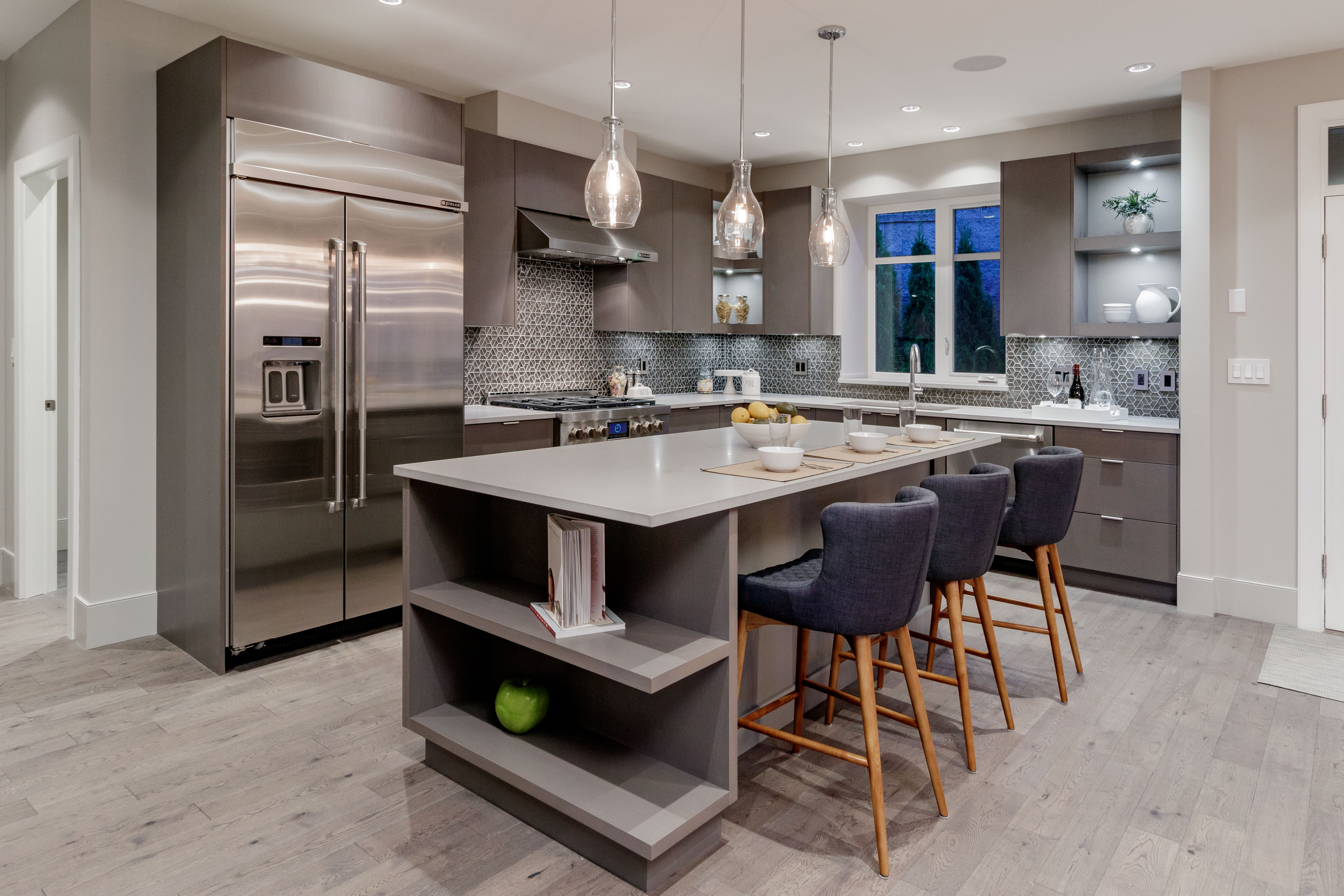 286 Monteray Avenue, North Vancouver 16