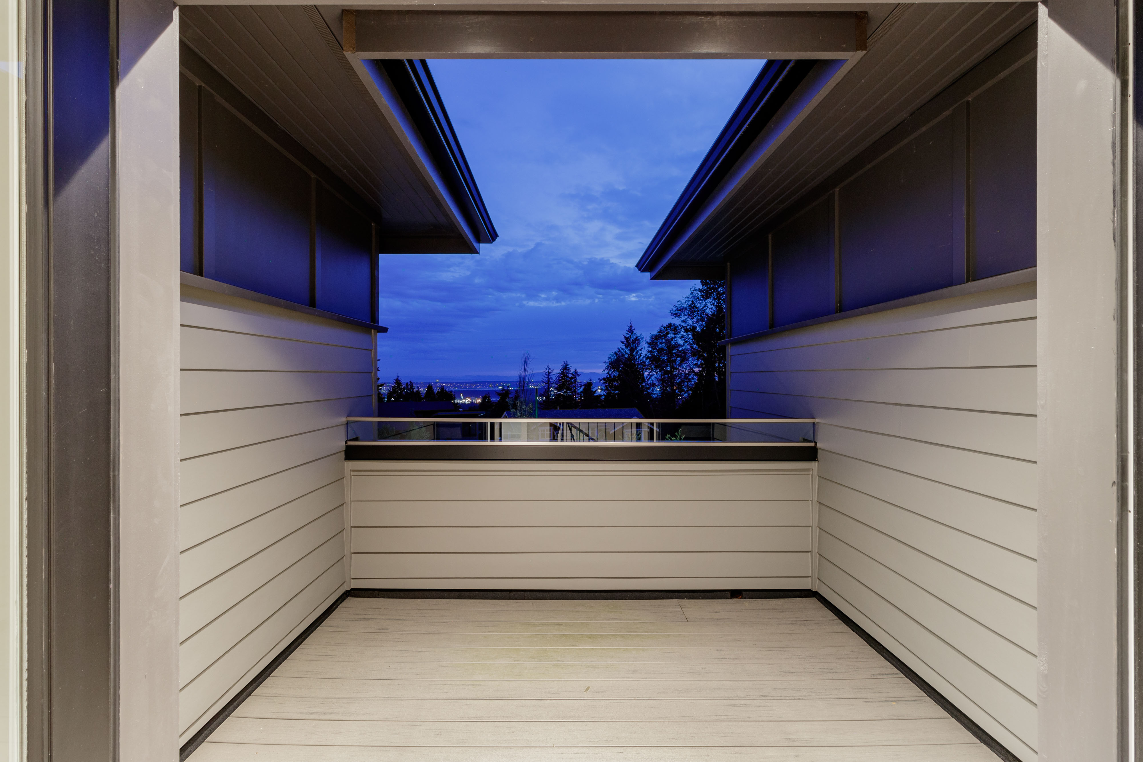 286 Monteray Avenue, North Vancouver 26