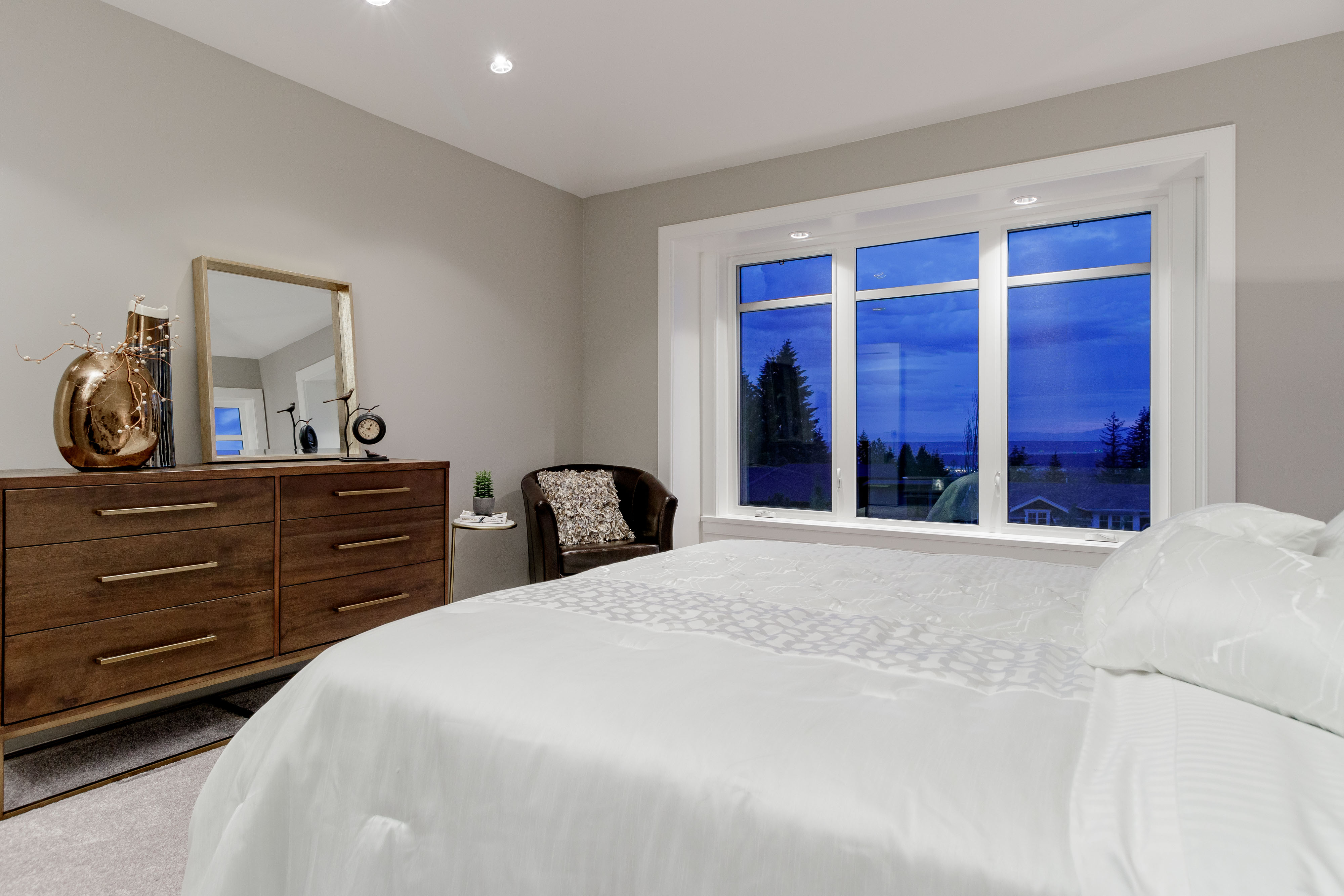 286 Monteray Avenue, North Vancouver 31