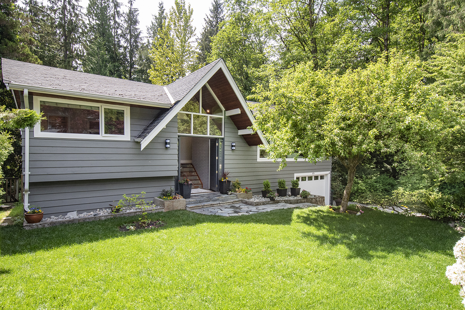 979 Prospect Ave, North Vancouver 28