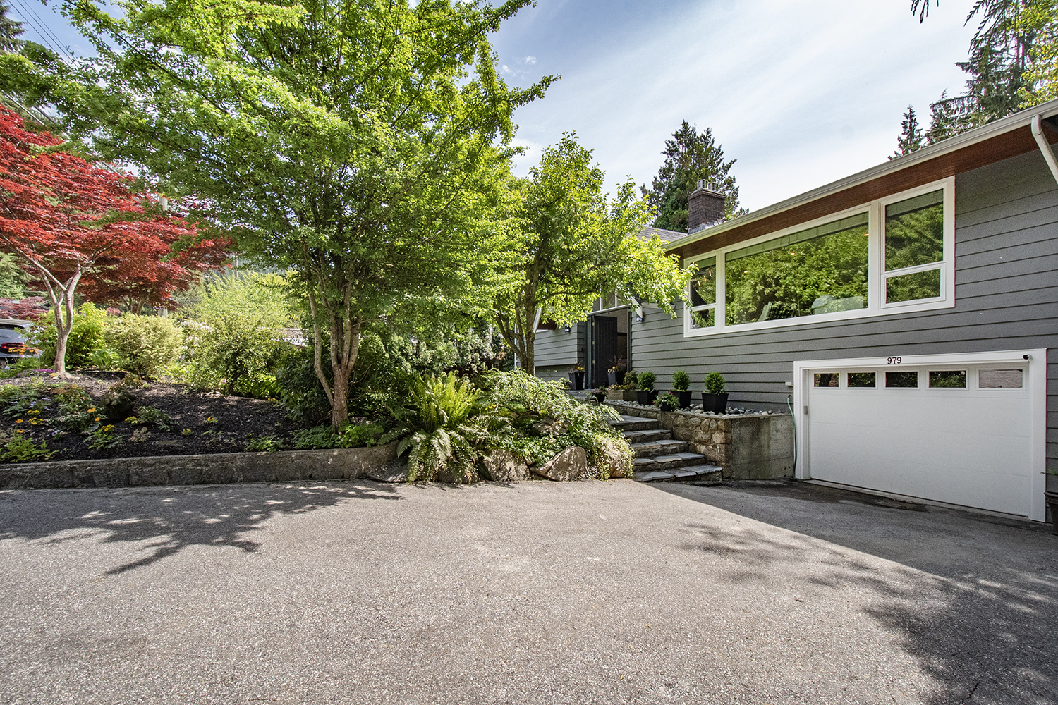 979 Prospect Ave, North Vancouver 51