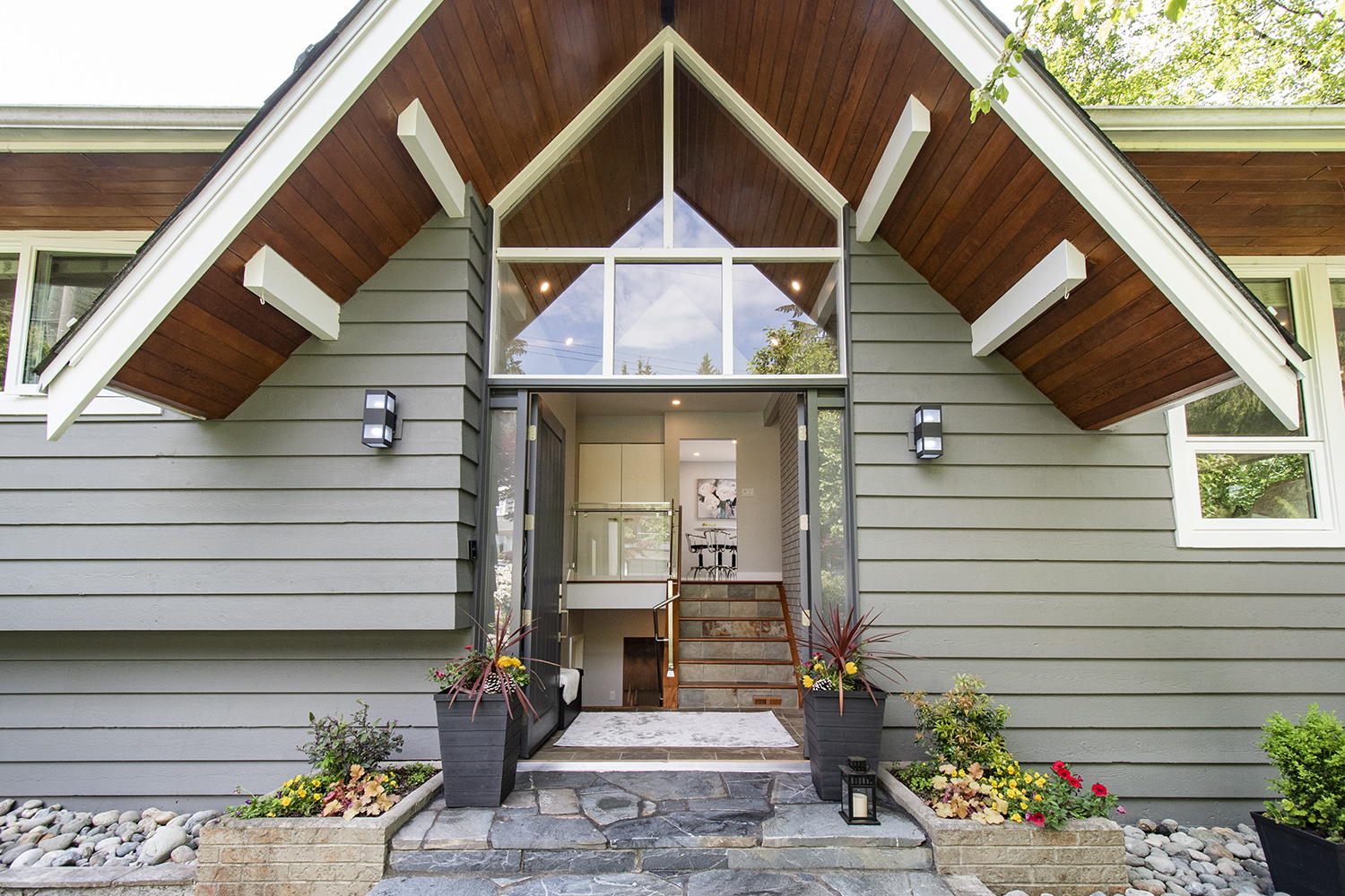 979 Prospect Ave, North Vancouver 54
