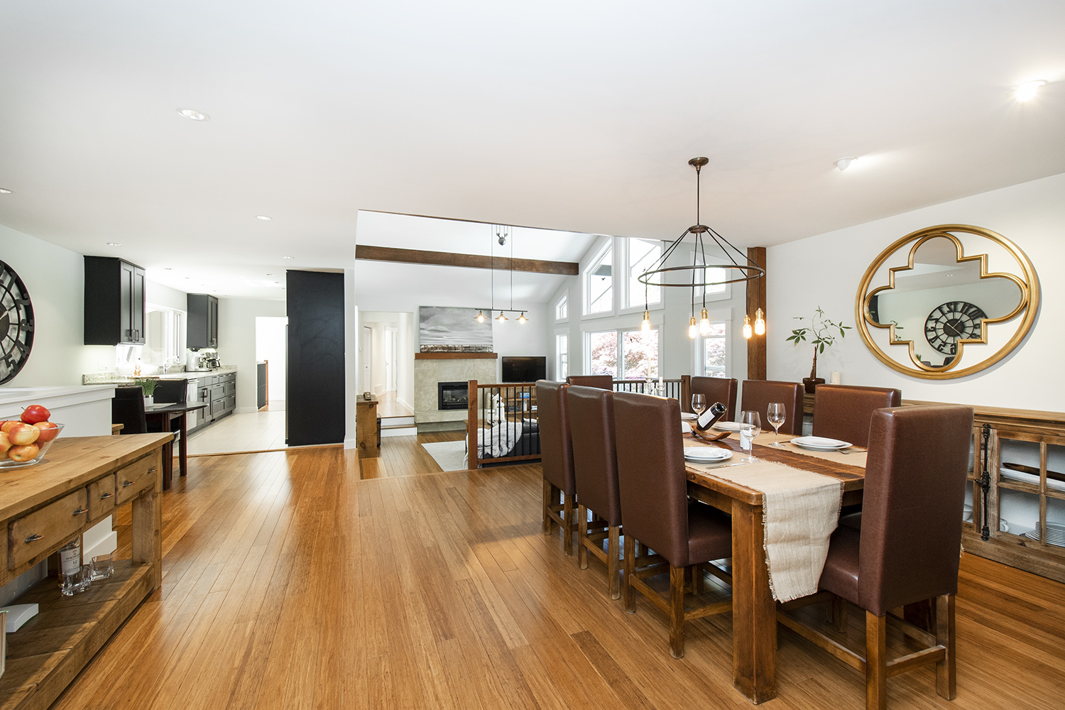 2092 Riverside Drive, North Vancouver 13