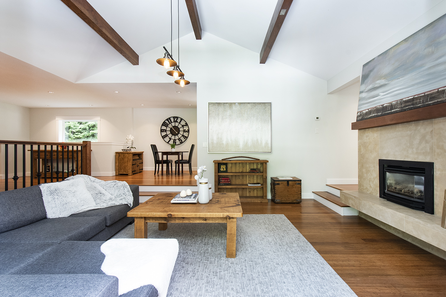 2092 Riverside Drive, North Vancouver 8