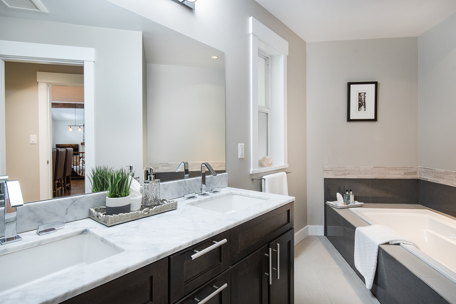 2092 Riverside Drive, North Vancouver 30