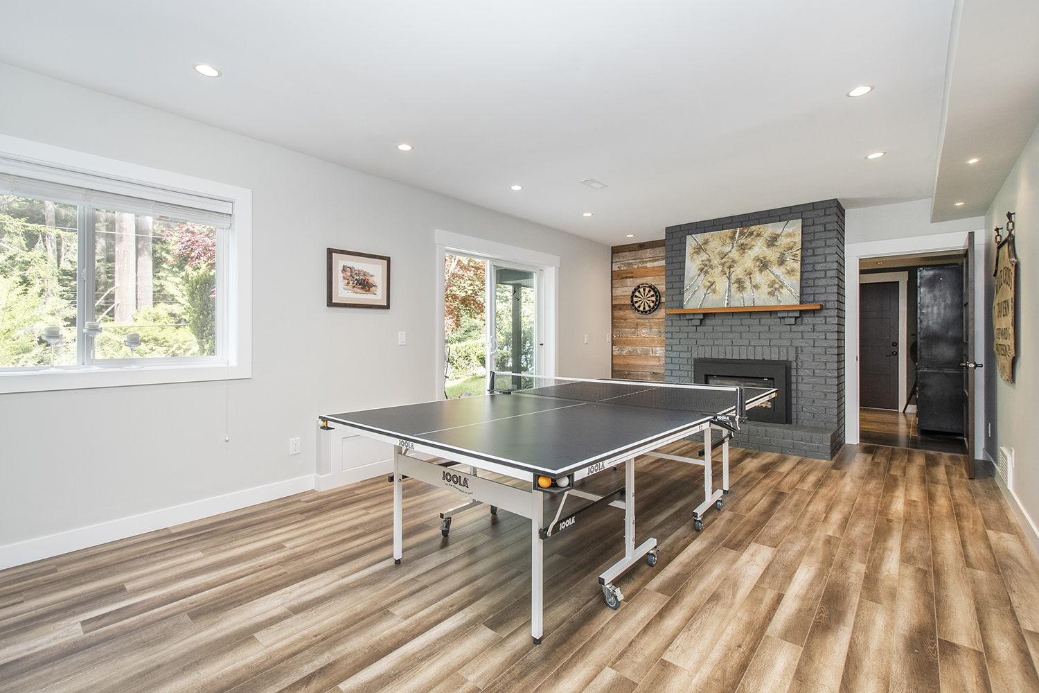 2092 Riverside Drive, North Vancouver 49