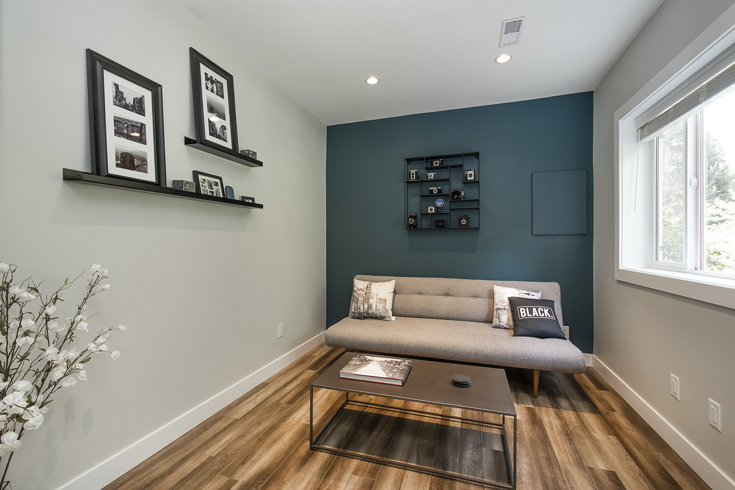2092 Riverside Drive, North Vancouver 51