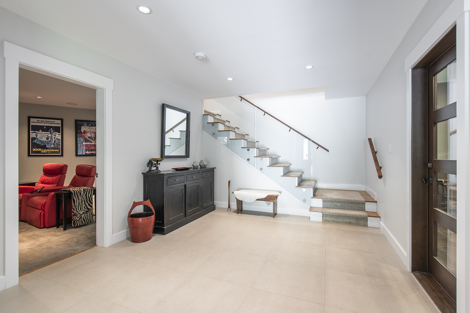2092 Riverside Drive, North Vancouver 45