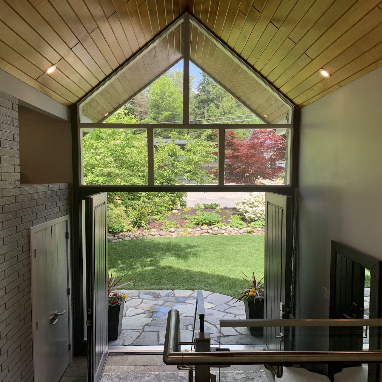 979 Prospect Ave, North Vancouver 14