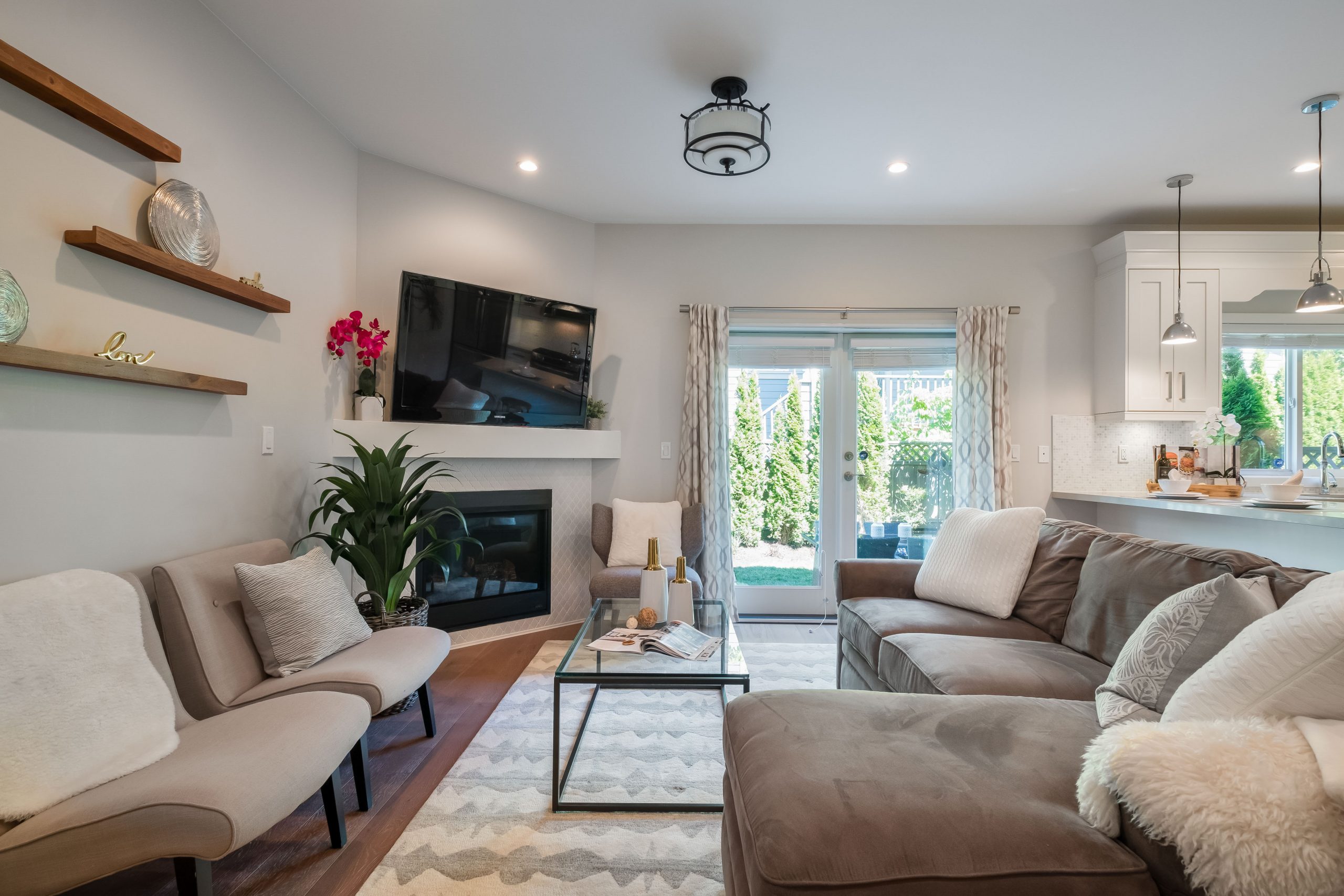 SOLD!! 248 E 6th Street, North Vancouver