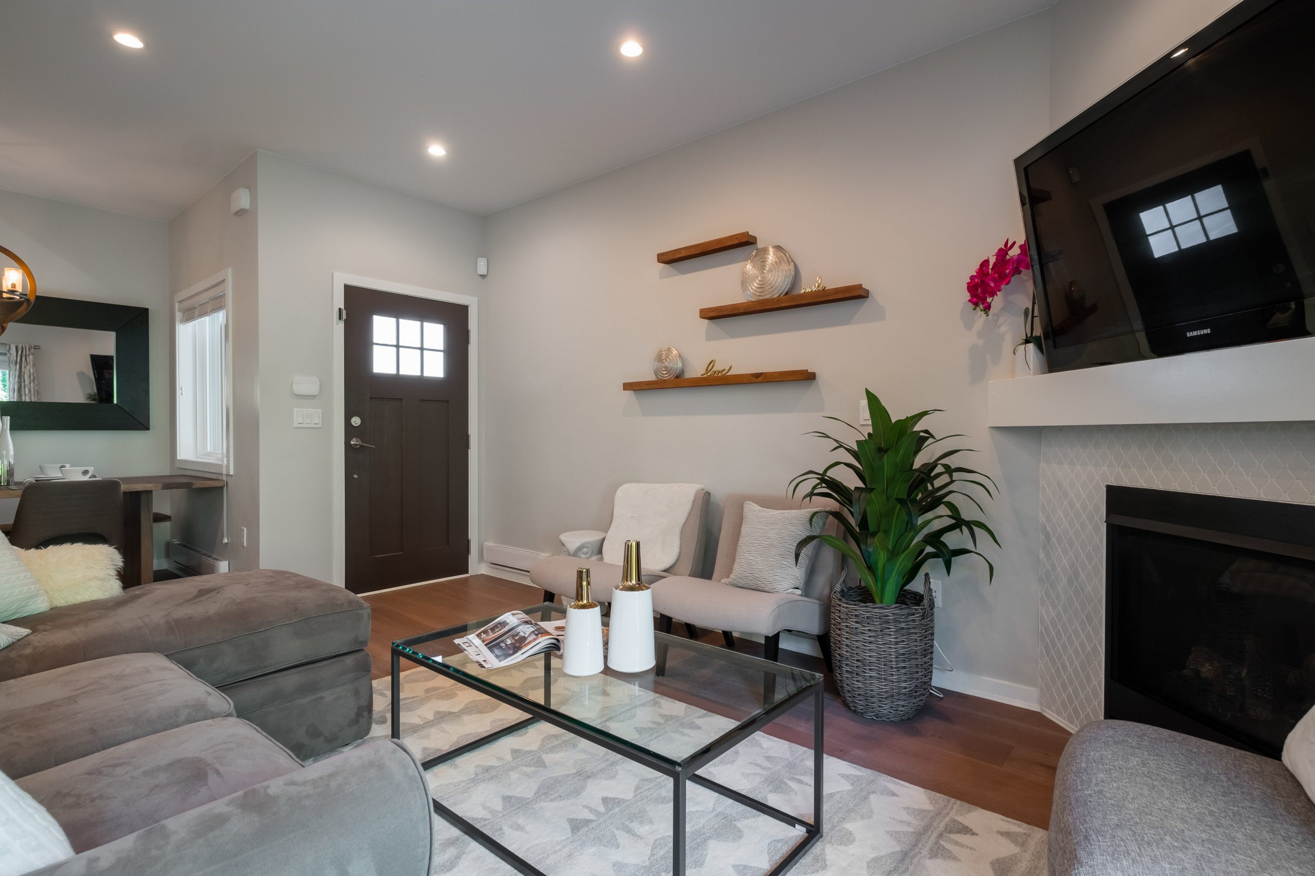 248 E 6th Street, North Vancouver 8