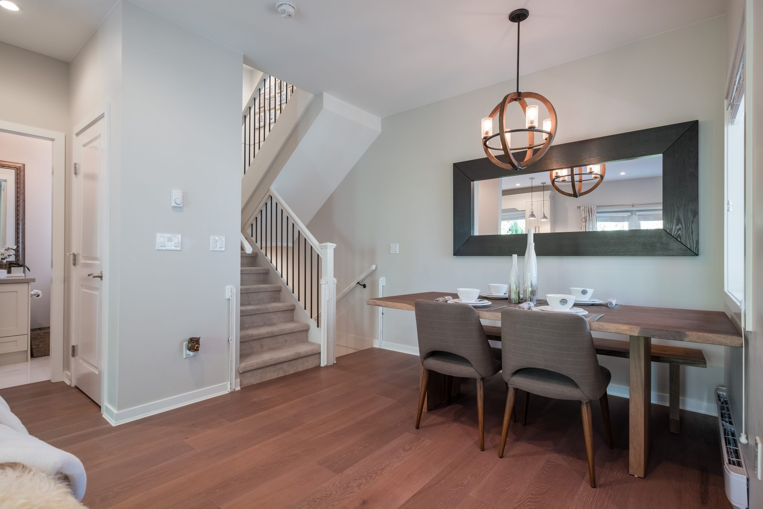 248 E 6th Street, North Vancouver 14