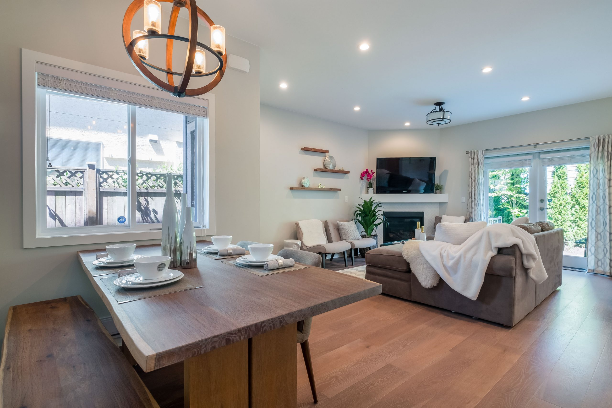248 E 6th Street, North Vancouver 16