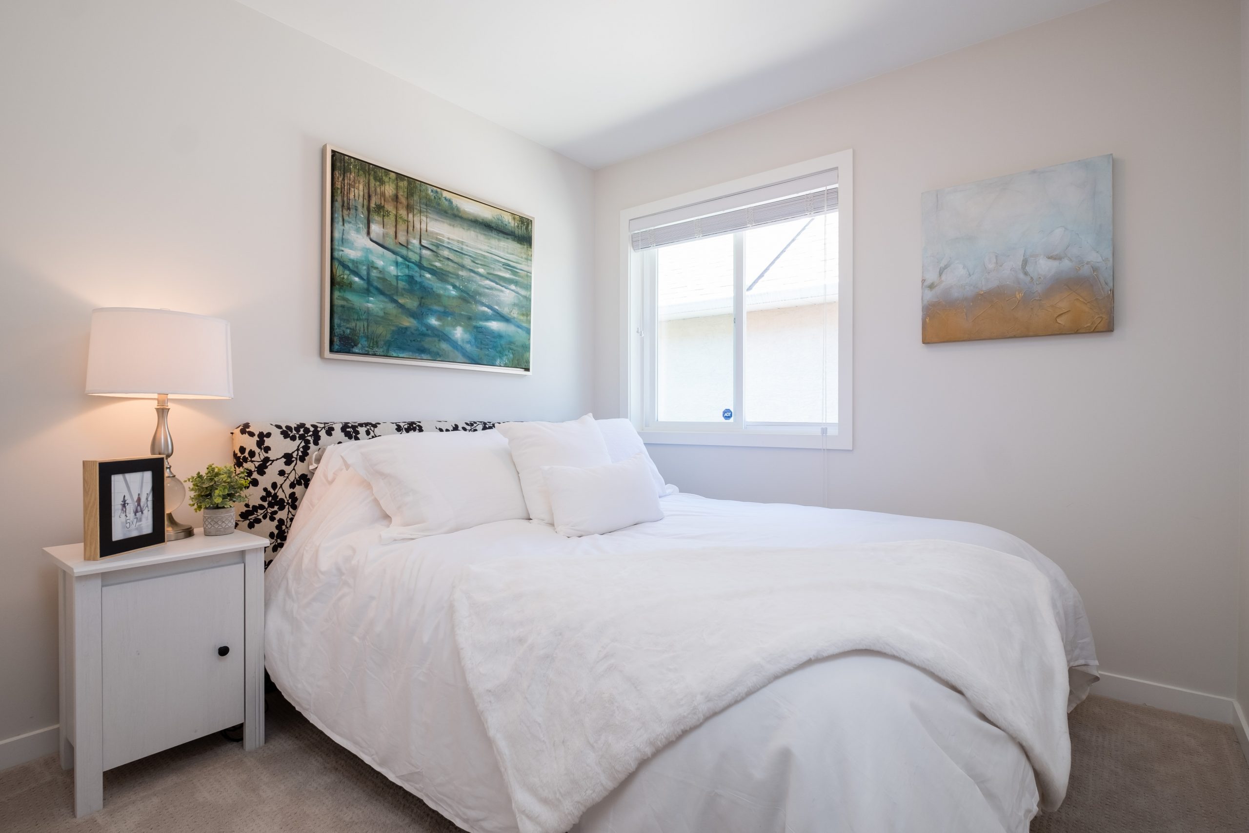 248 E 6th Street, North Vancouver 25