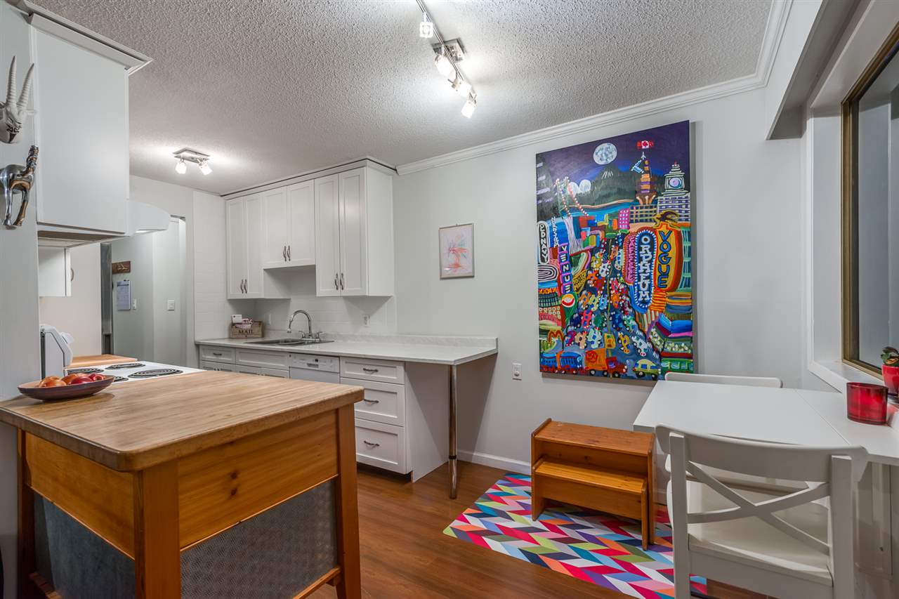 #306 - 235 E 13th St, North Vancouver 13