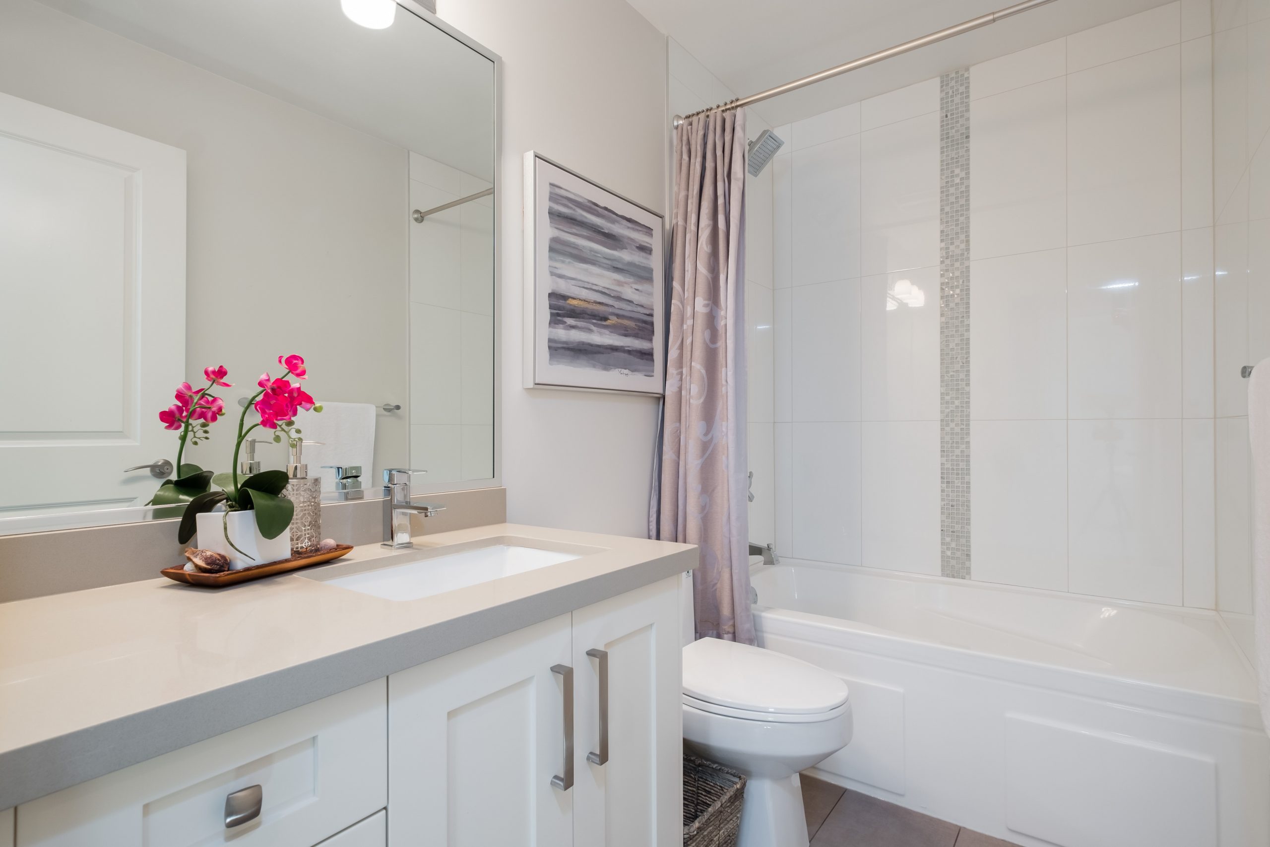 248 E 6th Street, North Vancouver 28
