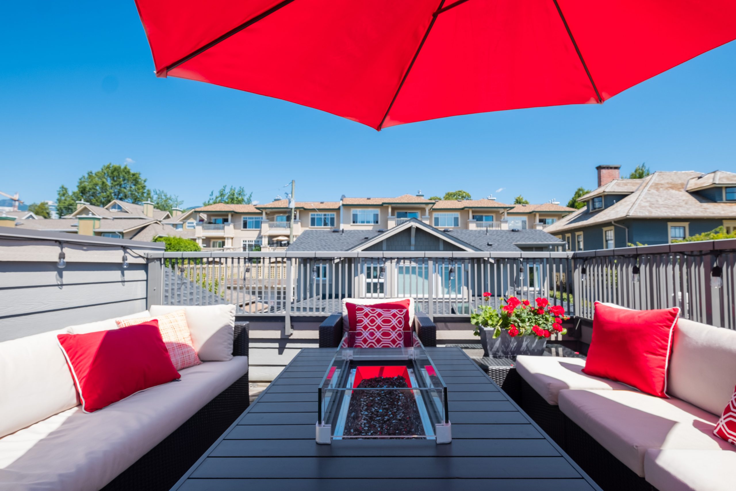 248 E 6th Street, North Vancouver 30