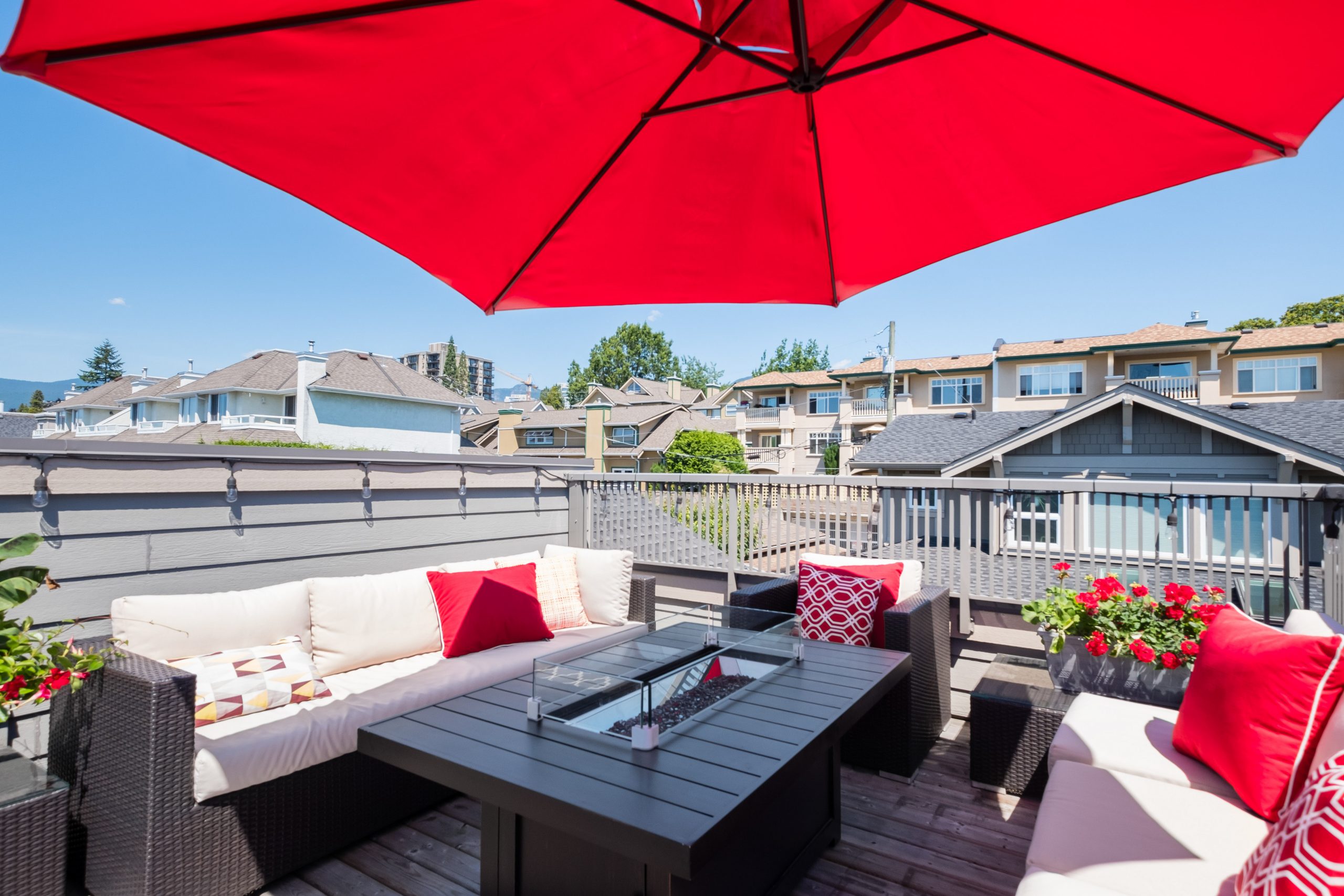 248 E 6th Street, North Vancouver 31